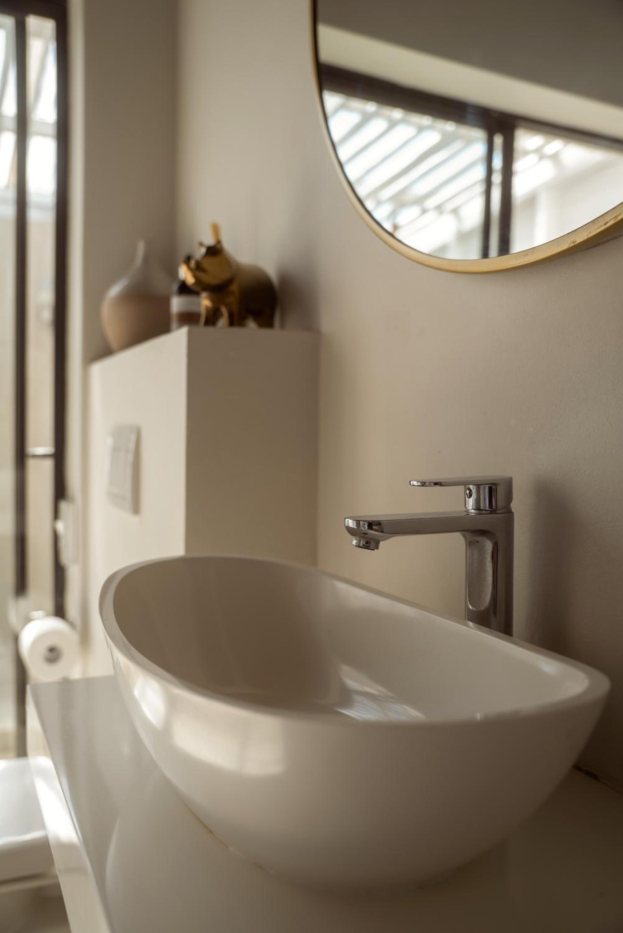 CANAL GUEST HOUSE - Waterfront Boutique B&B