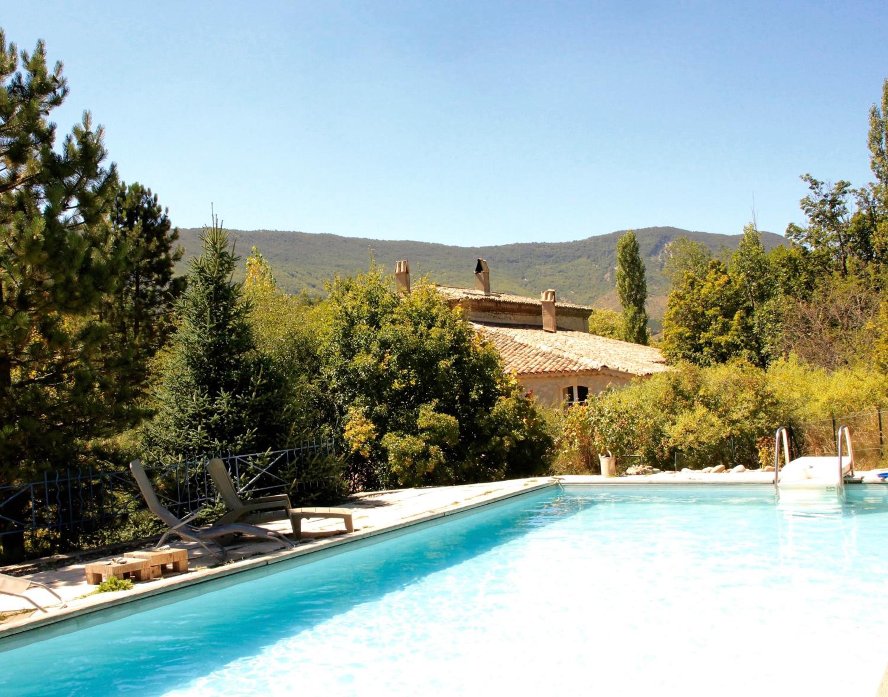 Le Moulin de la Viorne, gîte modulable avec piscine en Haute-Provence view 3