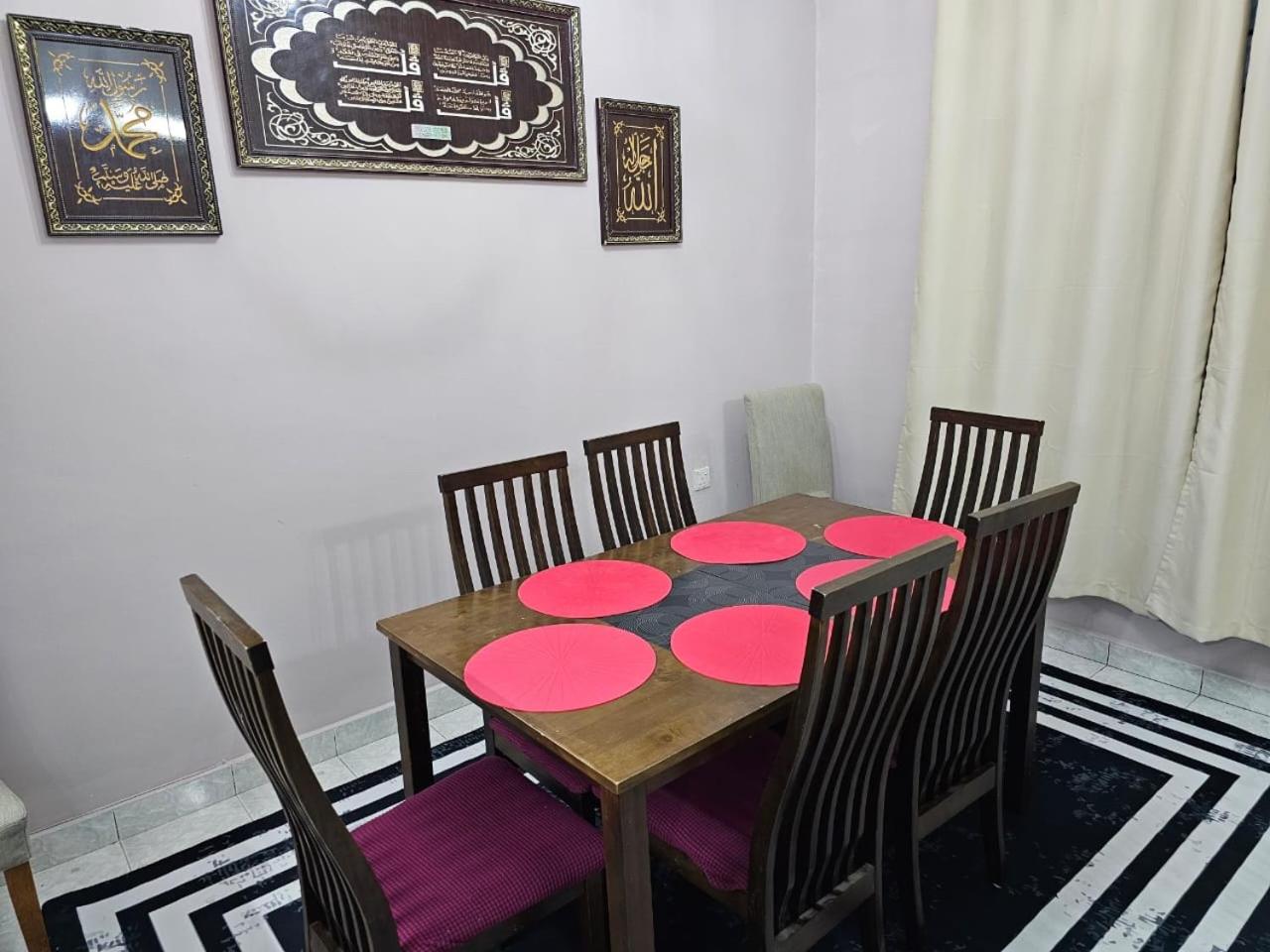 The FootHills Retro Homestay @ Presint 11 Putrajaya photo 2