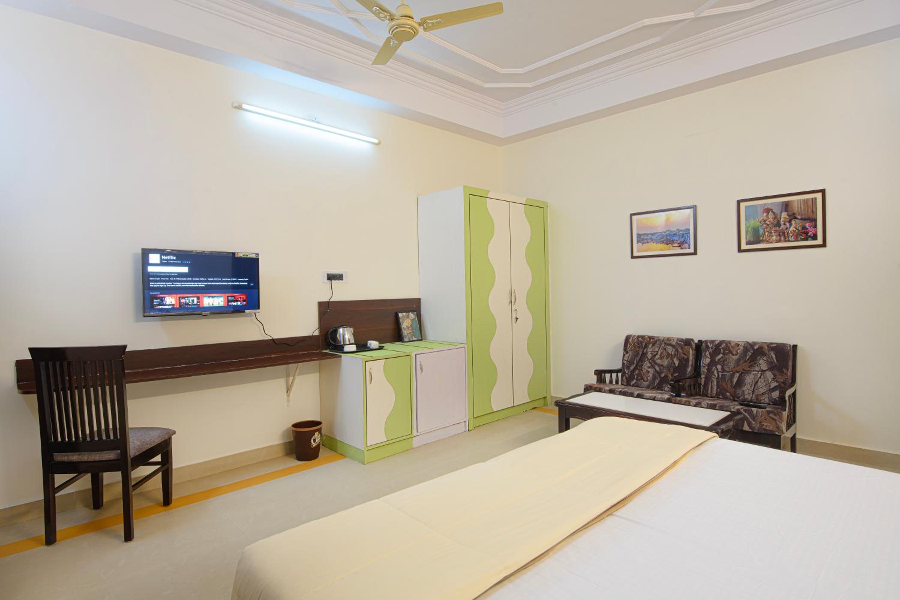 Sudarshan Homestay