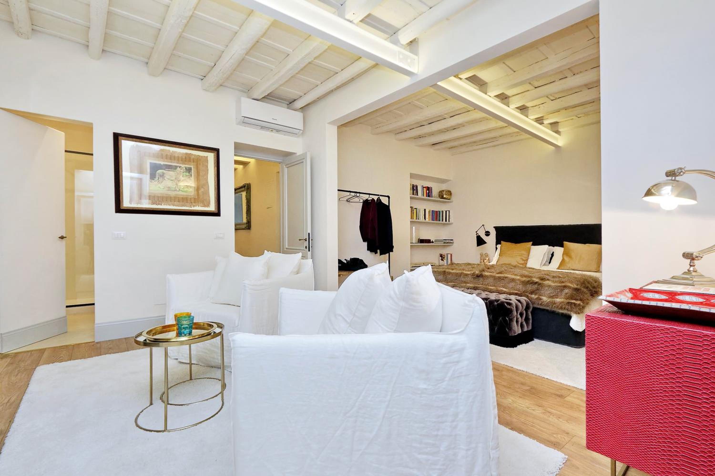 Luxury Charme between Pantheon and Spanish Steps