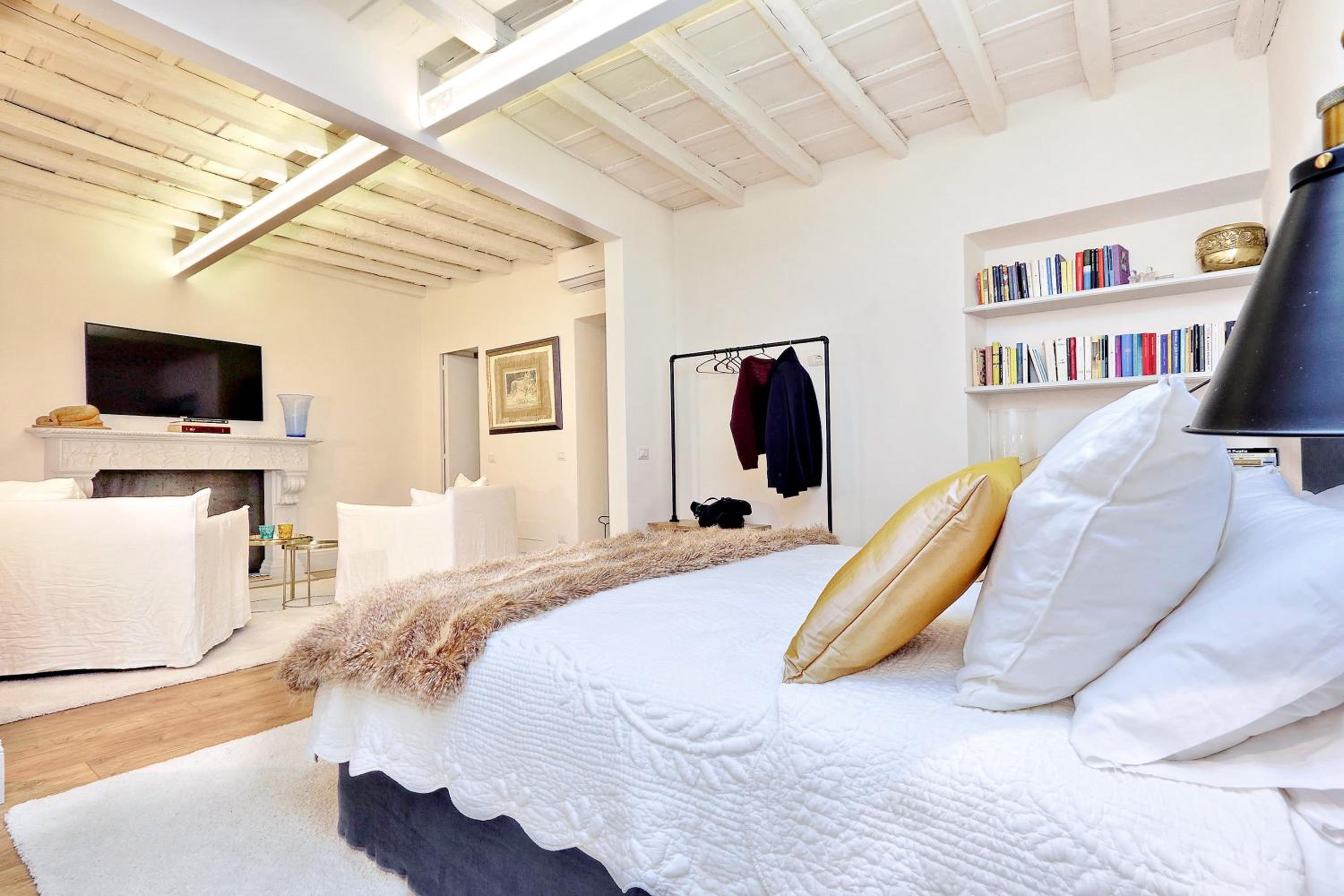 Luxury Charme between Pantheon and Spanish Steps