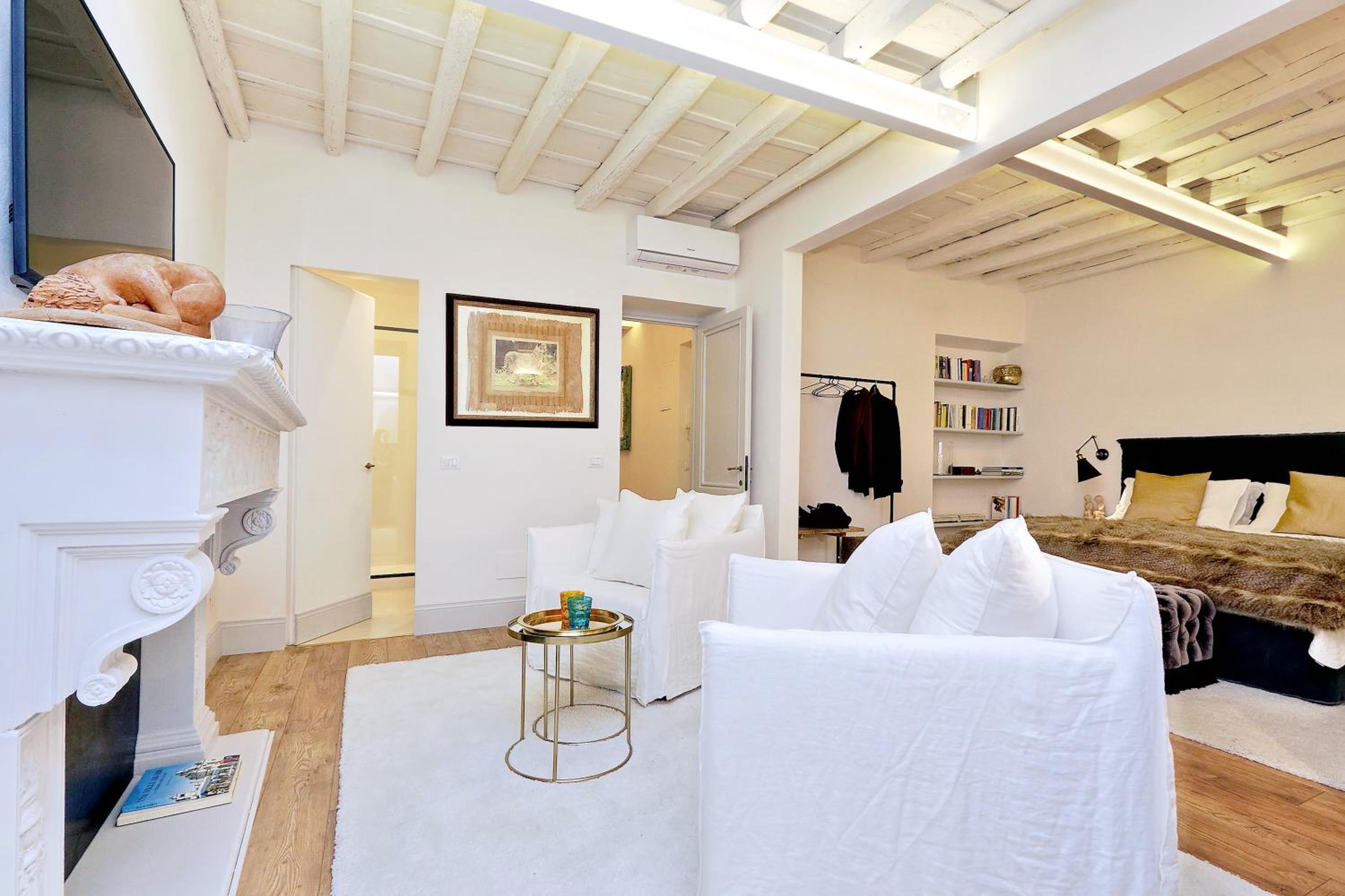 Luxury Charme between Pantheon and Spanish Steps