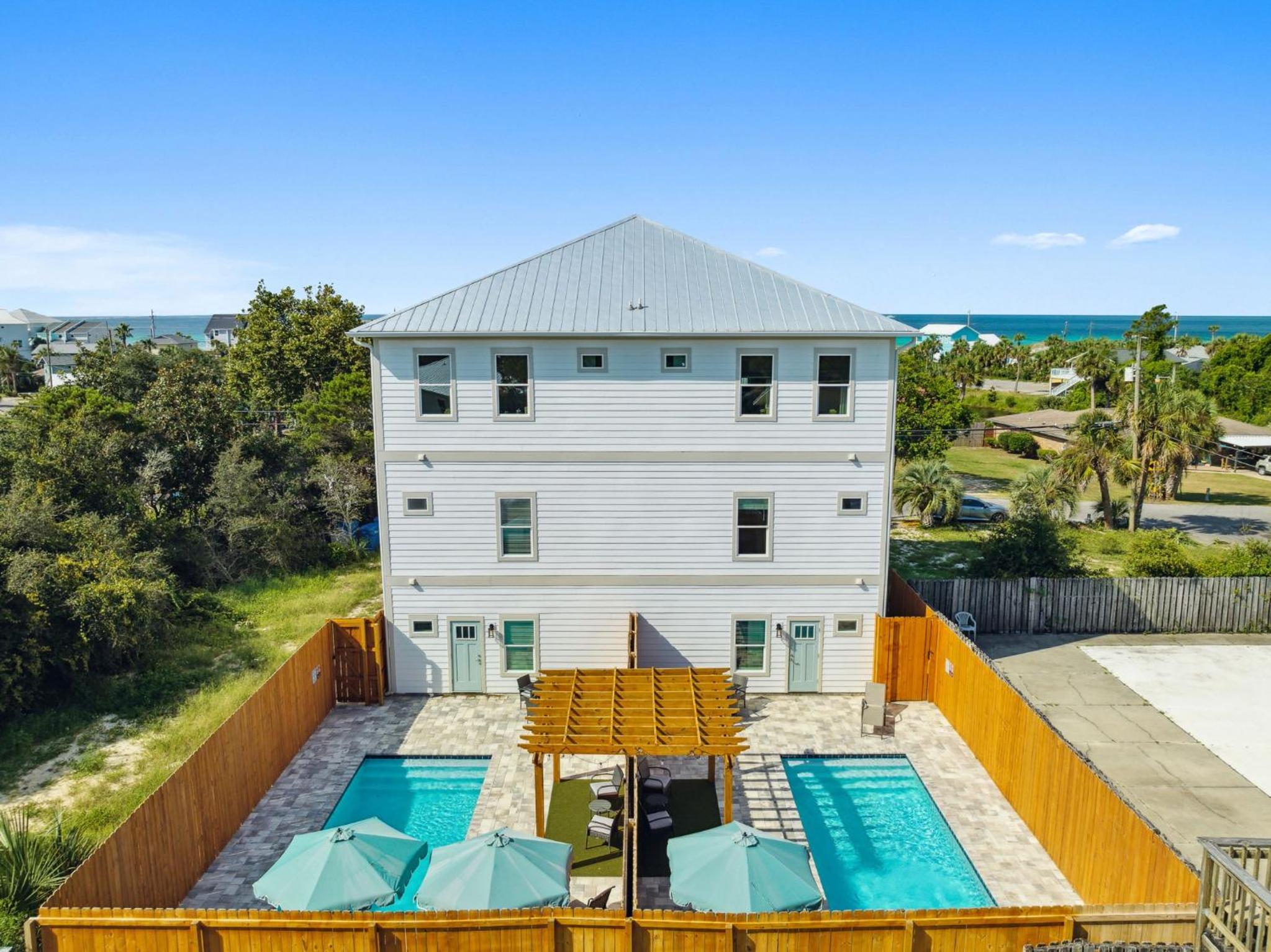 Grand Retreat I! 4BR 5BA Sleeps 15! Private Pool! Luxury and comfort await! view 3