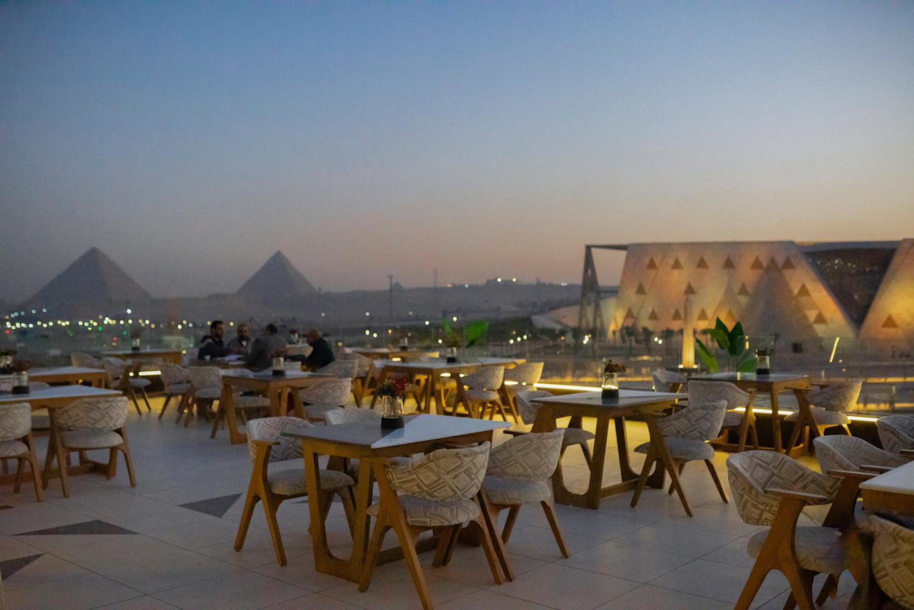 Royal Great Pyramid INN