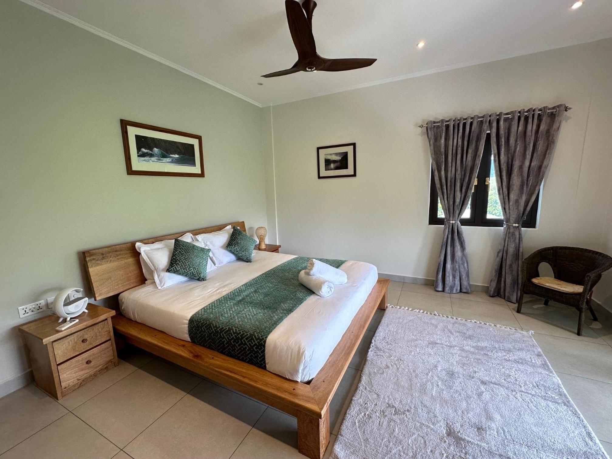 Aran Apartments photo 2