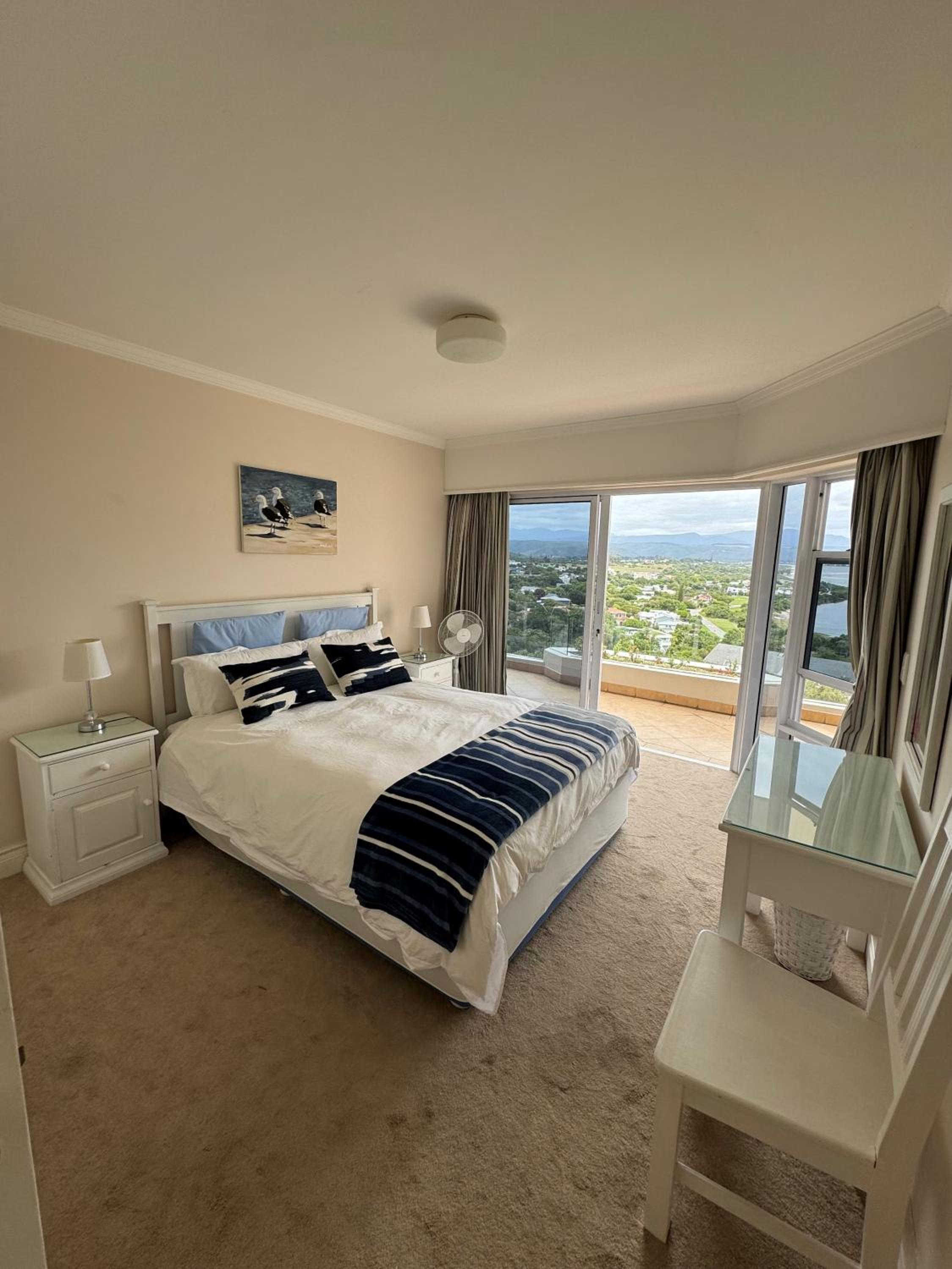 Holiday Villa with stunning views near beach.