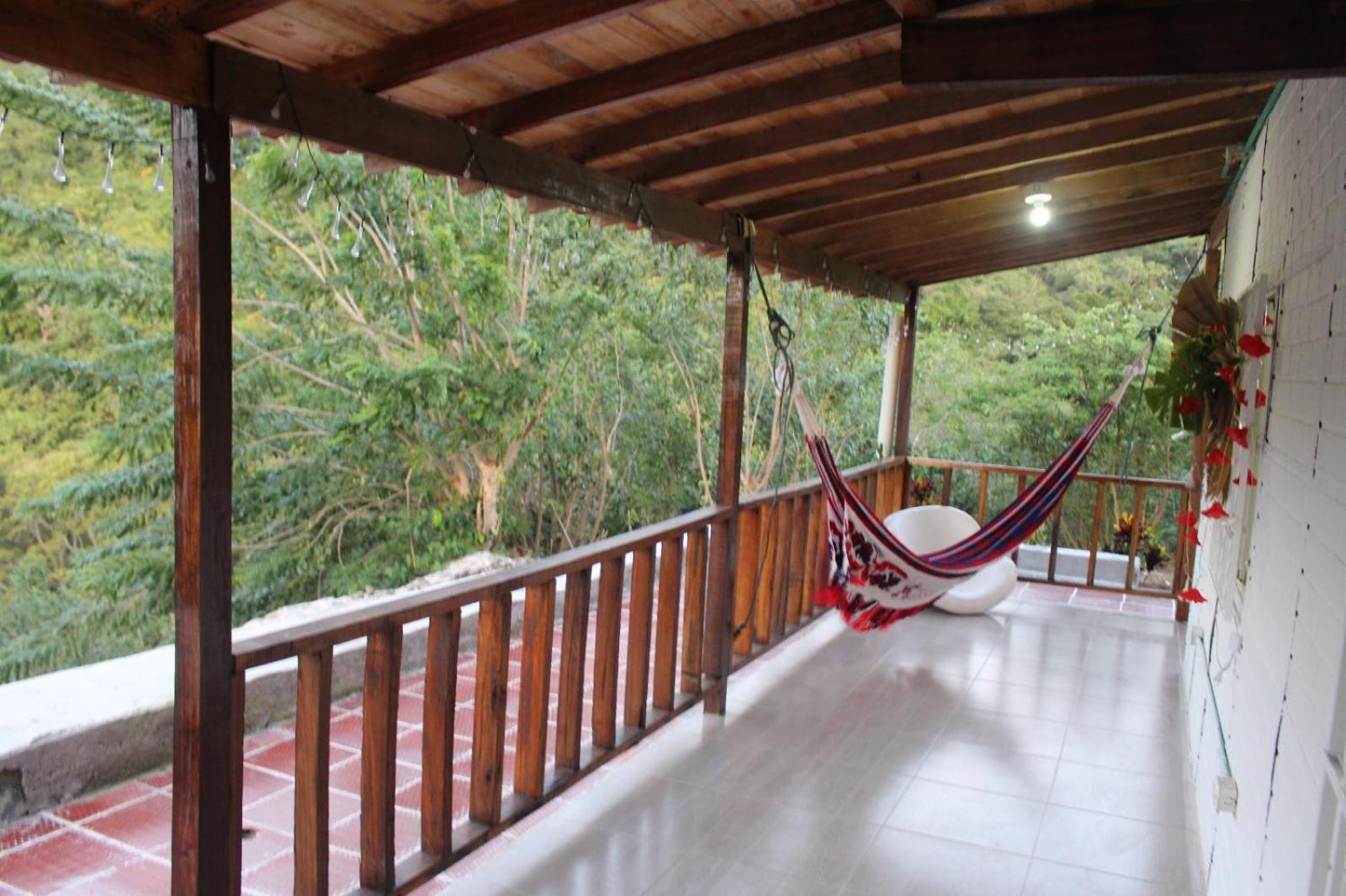 HOSTAL BESHALOM