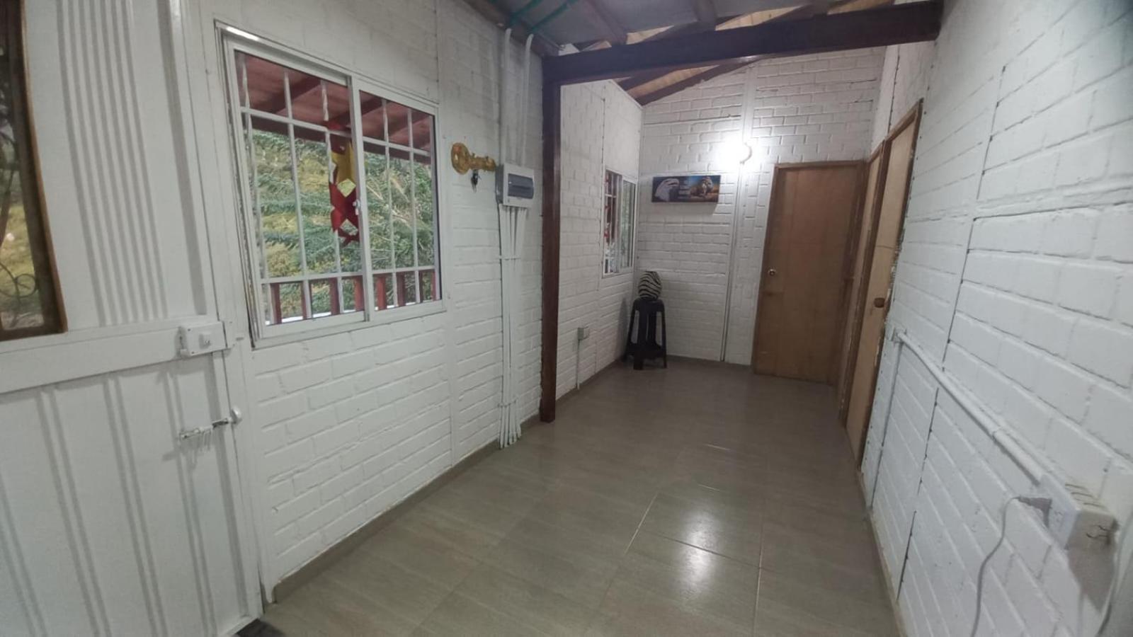 HOSTAL BESHALOM