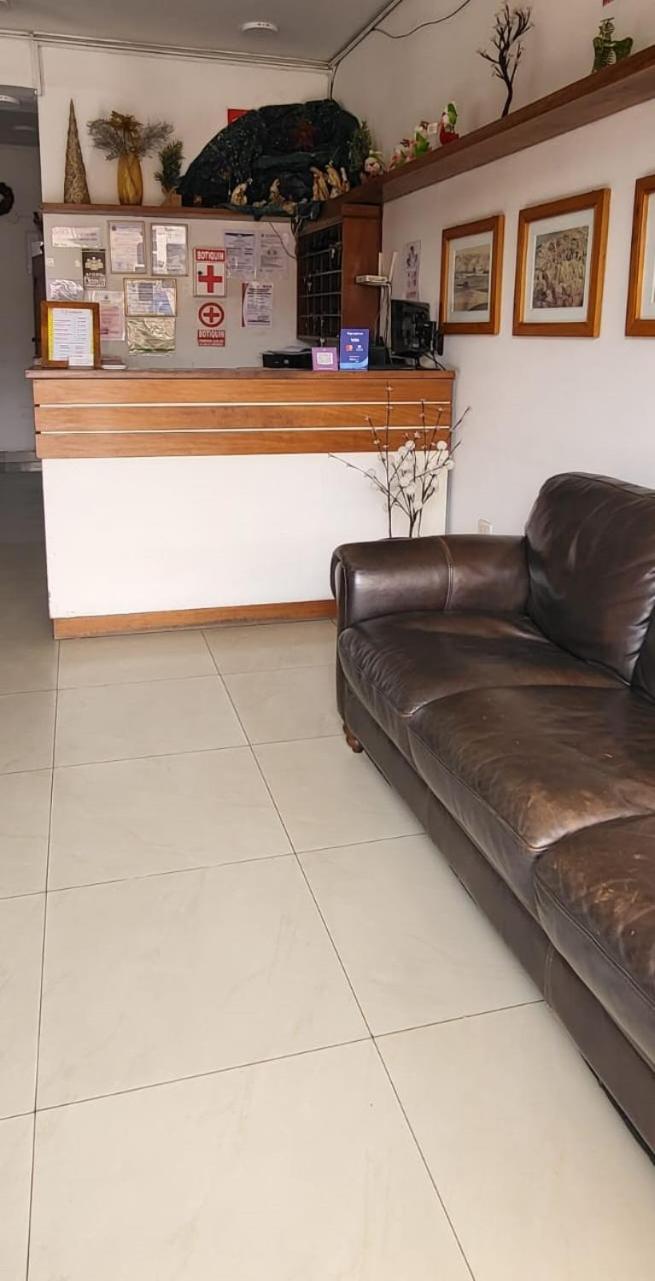 Hostal El Candelabro