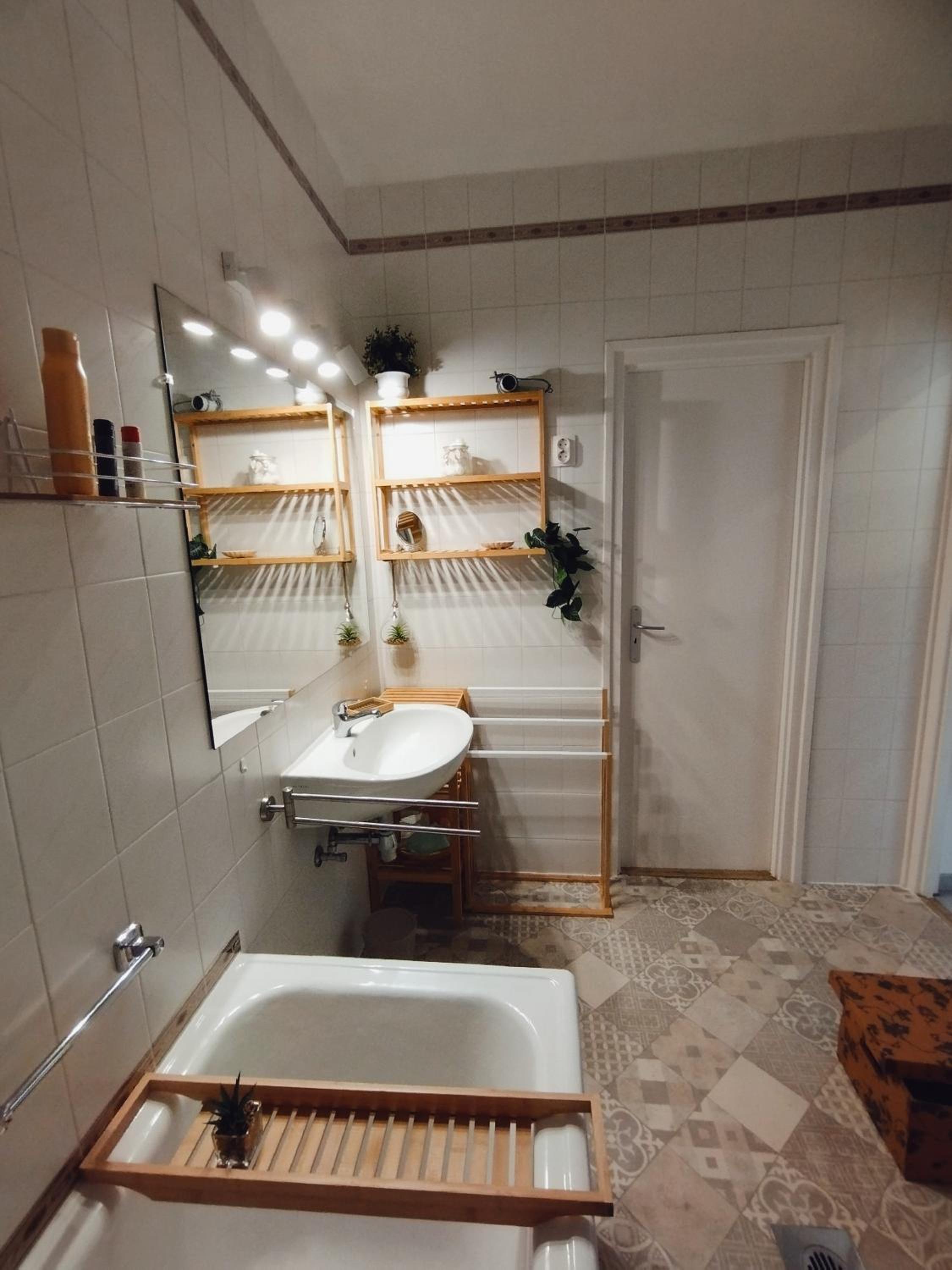Greenview Apartment