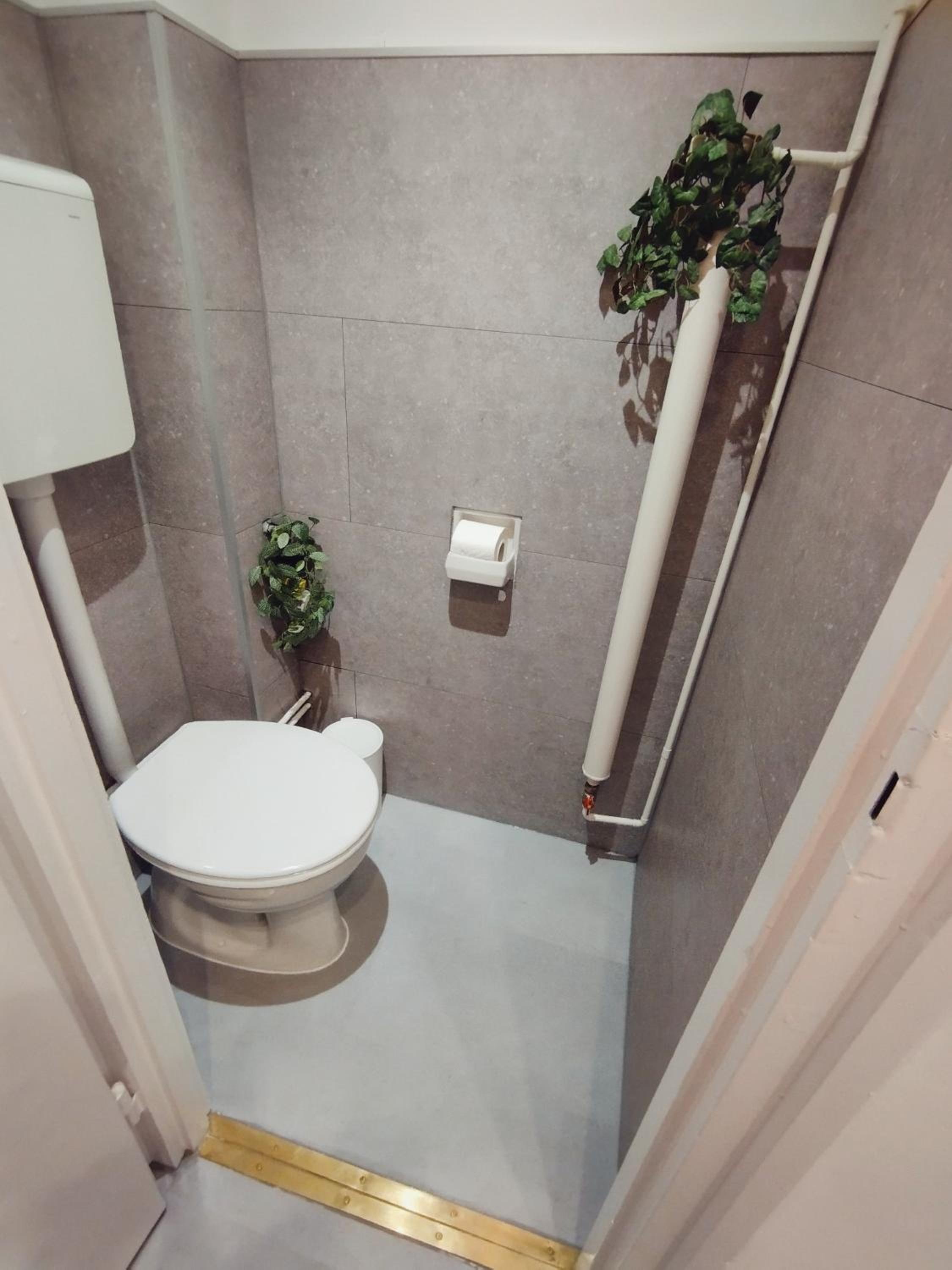 Greenview Apartment