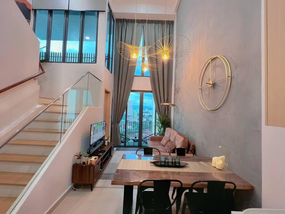 Duplex 4px@Colony, Near Quill CityMall & Monorail