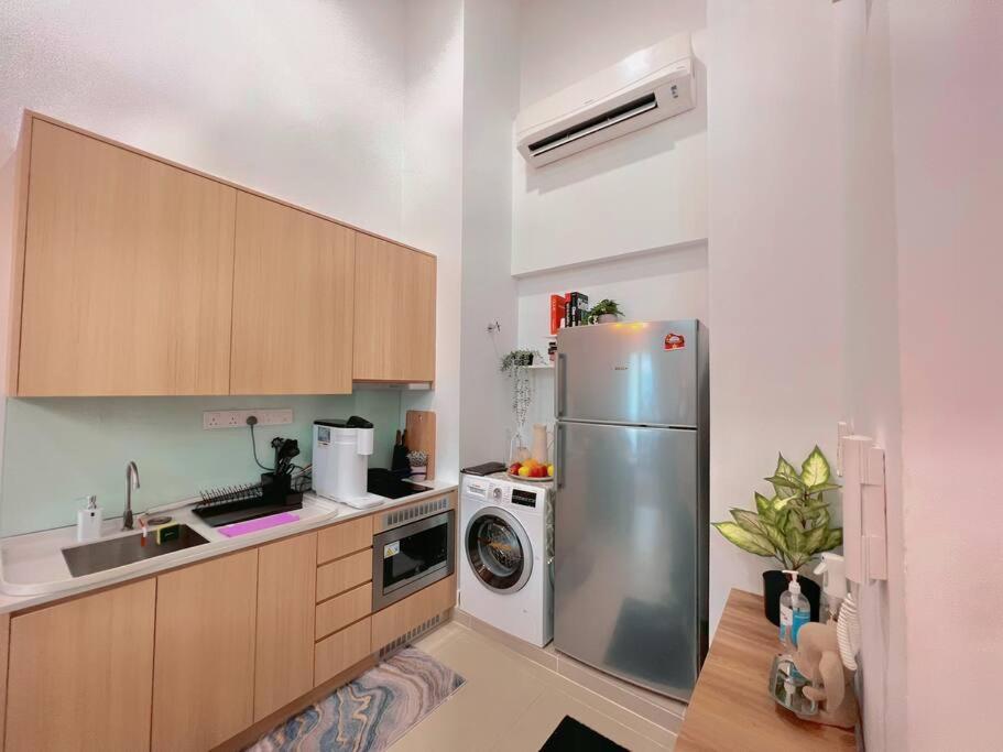 Duplex 4px@Colony, Near Quill CityMall & Monorail
