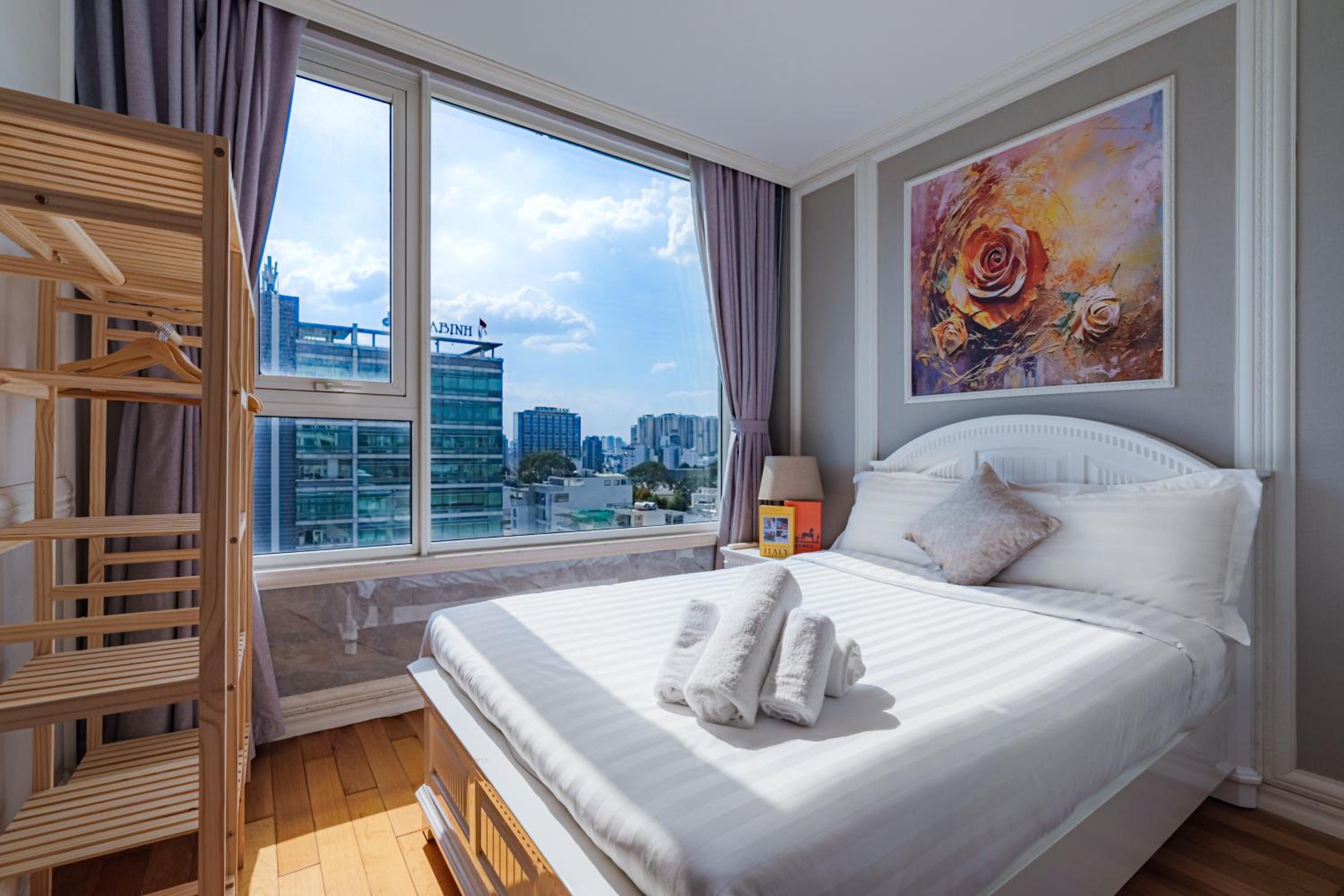 Léman Luxury Apartment District 3 HCMC