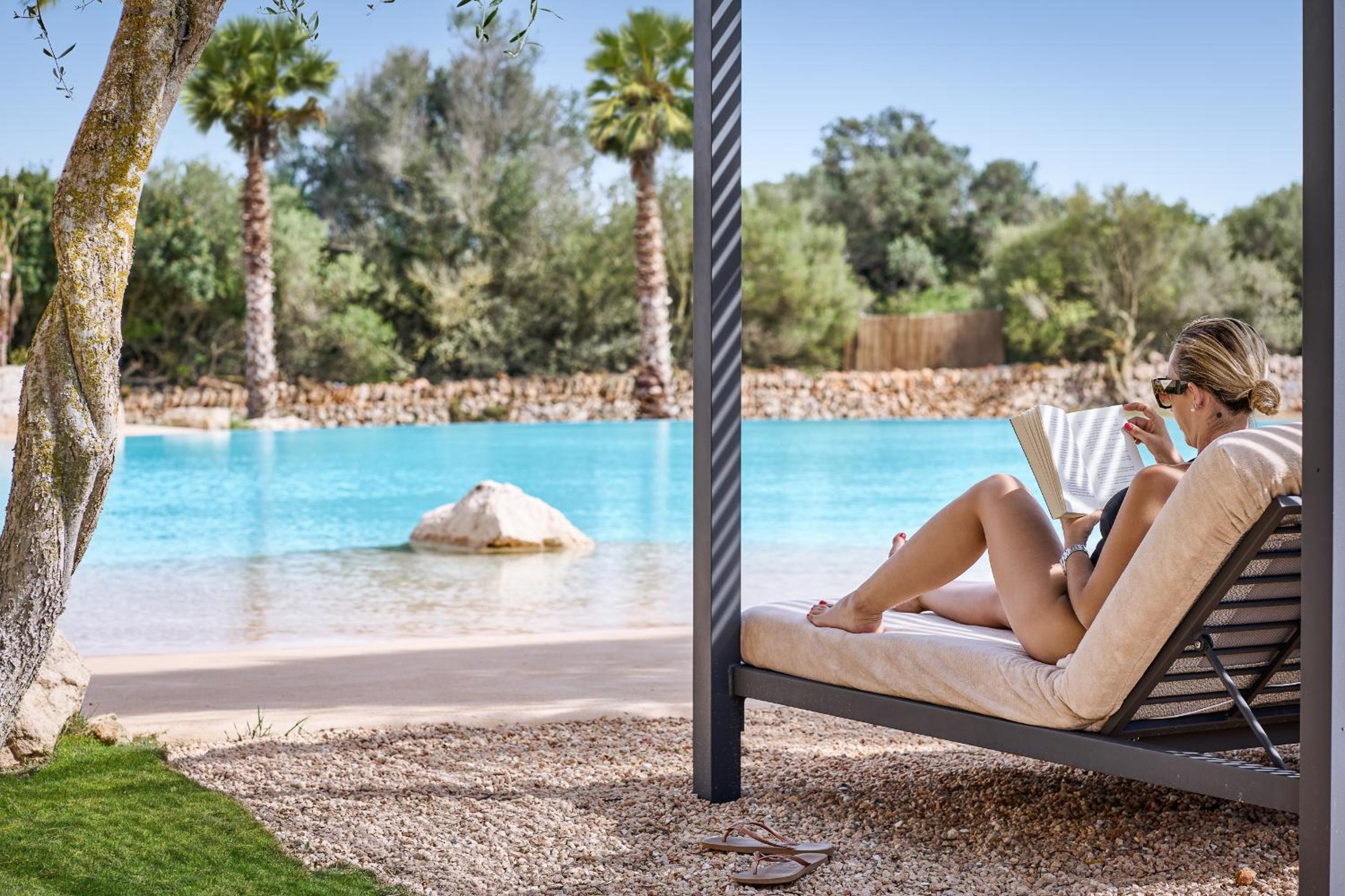 super luxury villa biggest pool Mallorca's