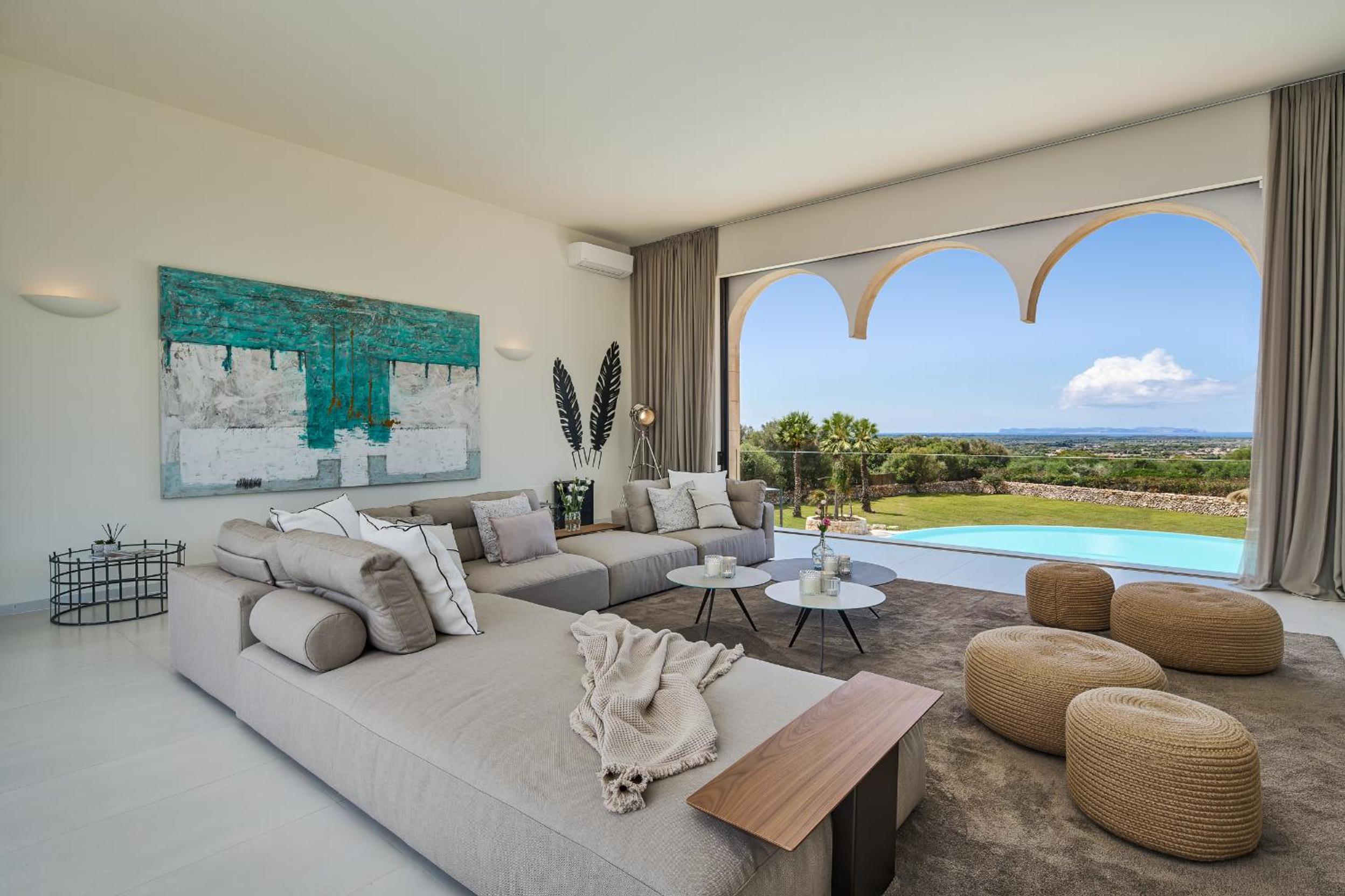 super luxury villa biggest pool Mallorca's