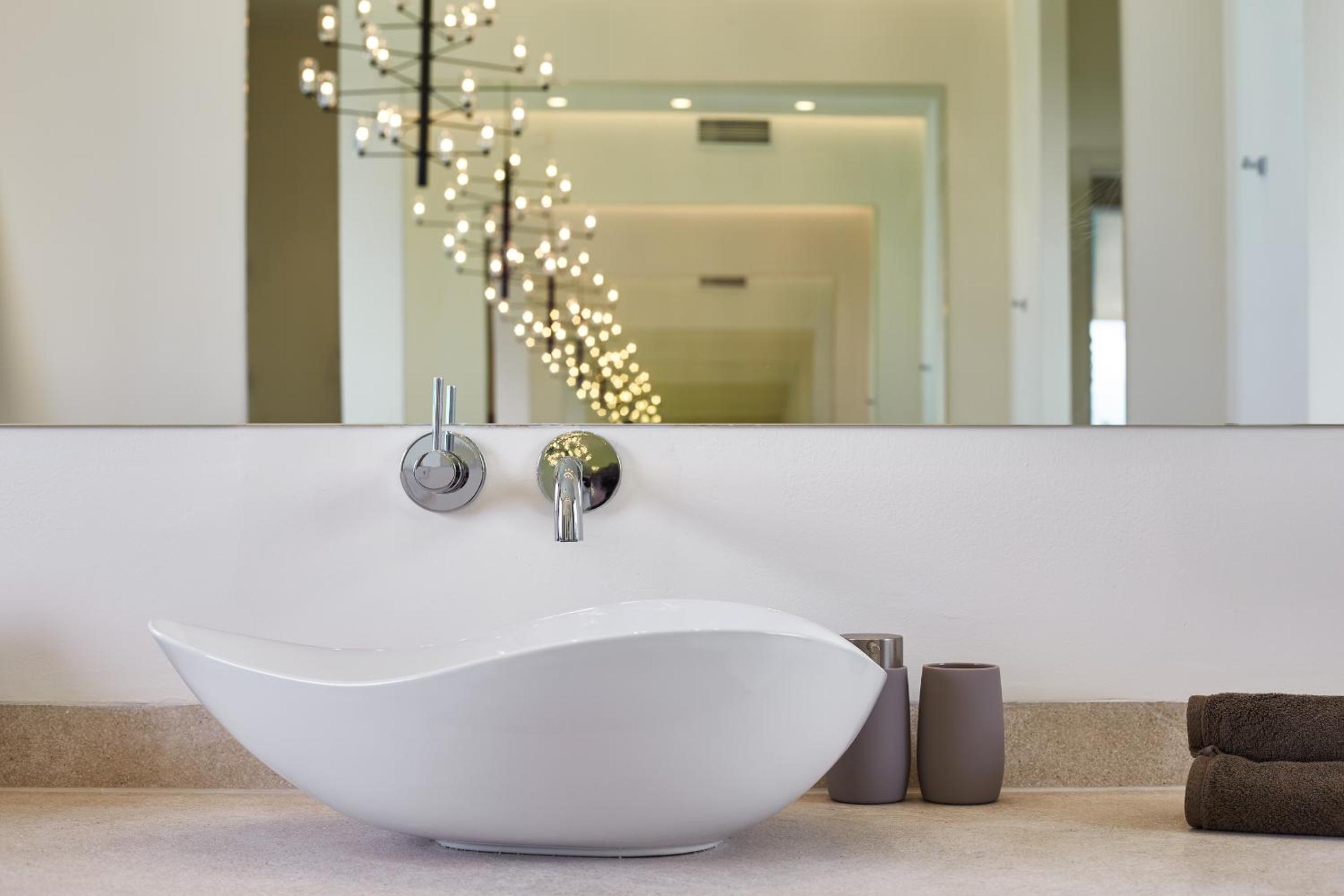 super luxury villa biggest pool Mallorca's