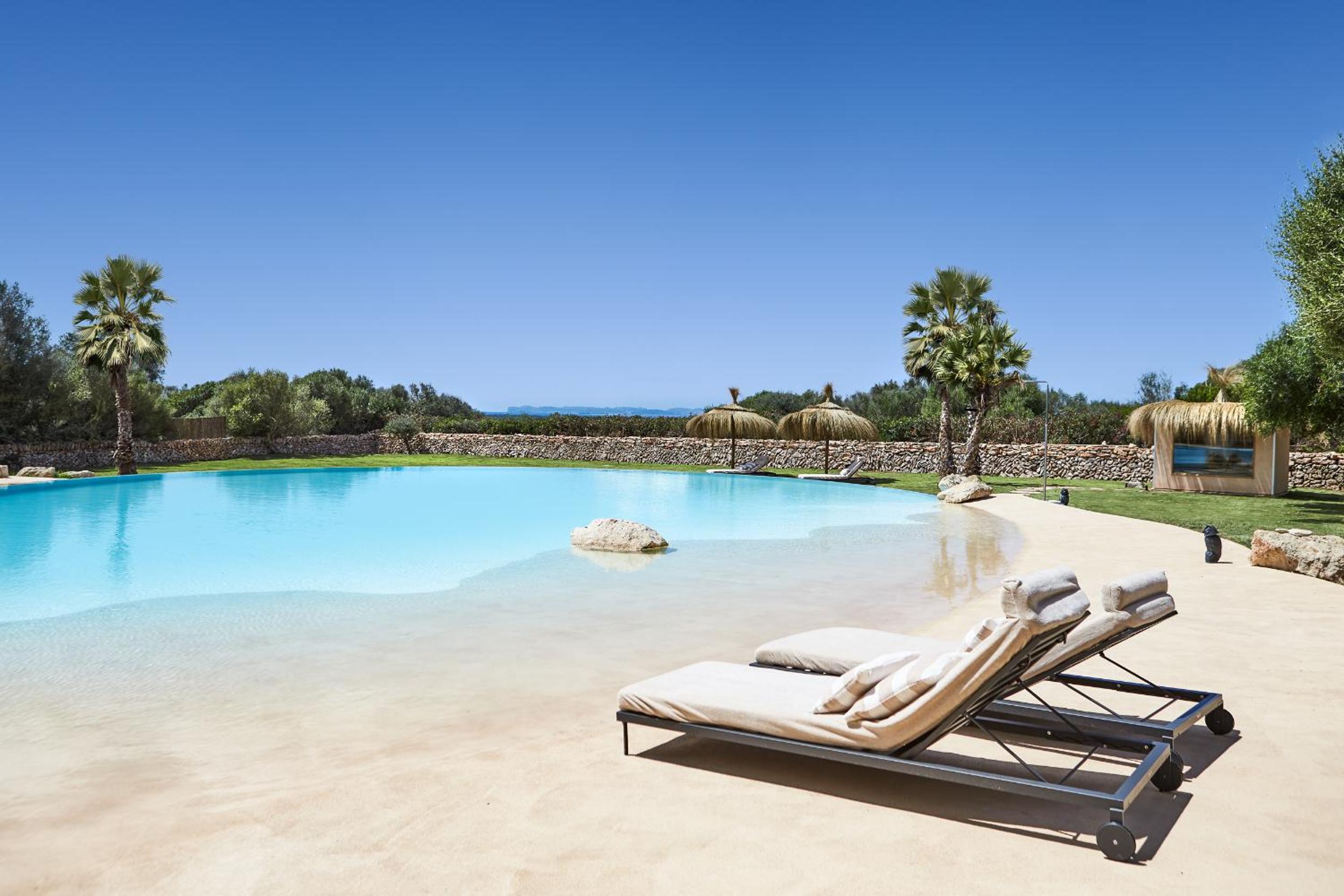super luxury villa biggest pool Mallorca's
