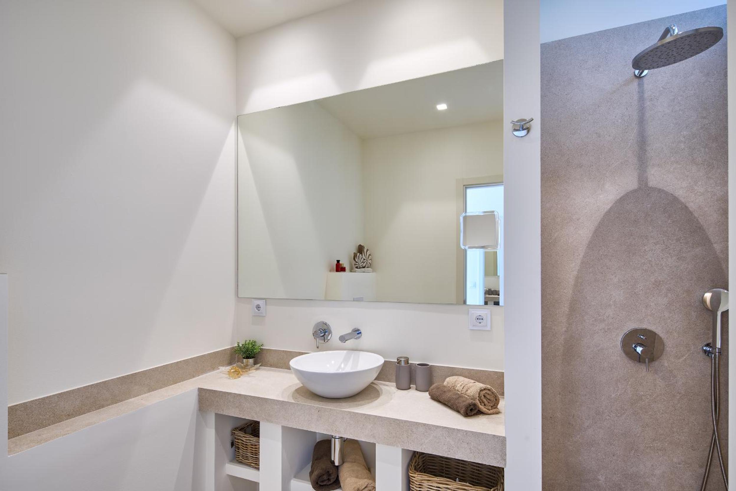 super luxury villa biggest pool Mallorca's