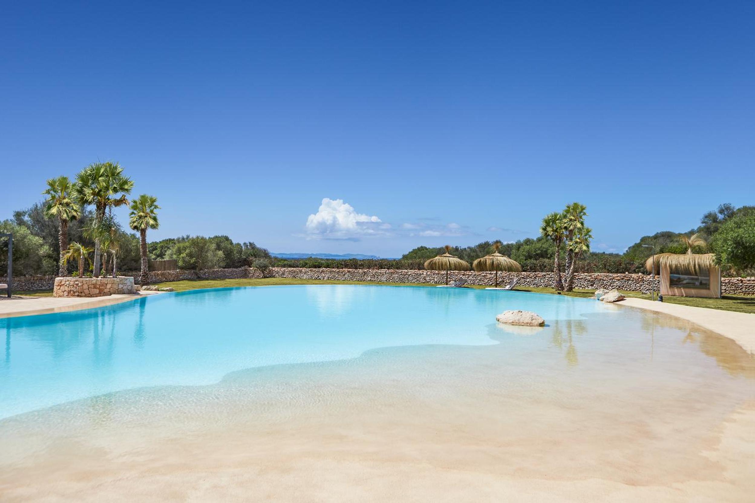 super luxury villa biggest pool Mallorca's