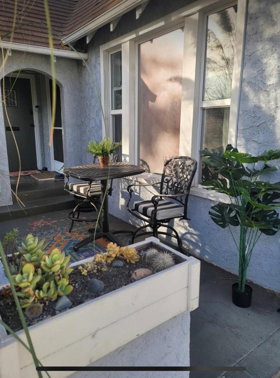 deluxe double bedroom in a central two bedroom duplex