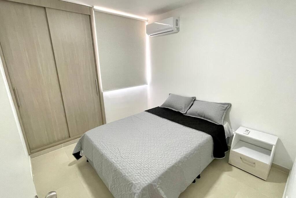 Apartamento con vista a las montañas, cerca Centro Comercial Mayales
