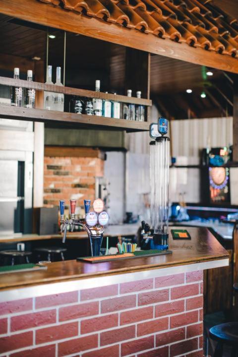 bar