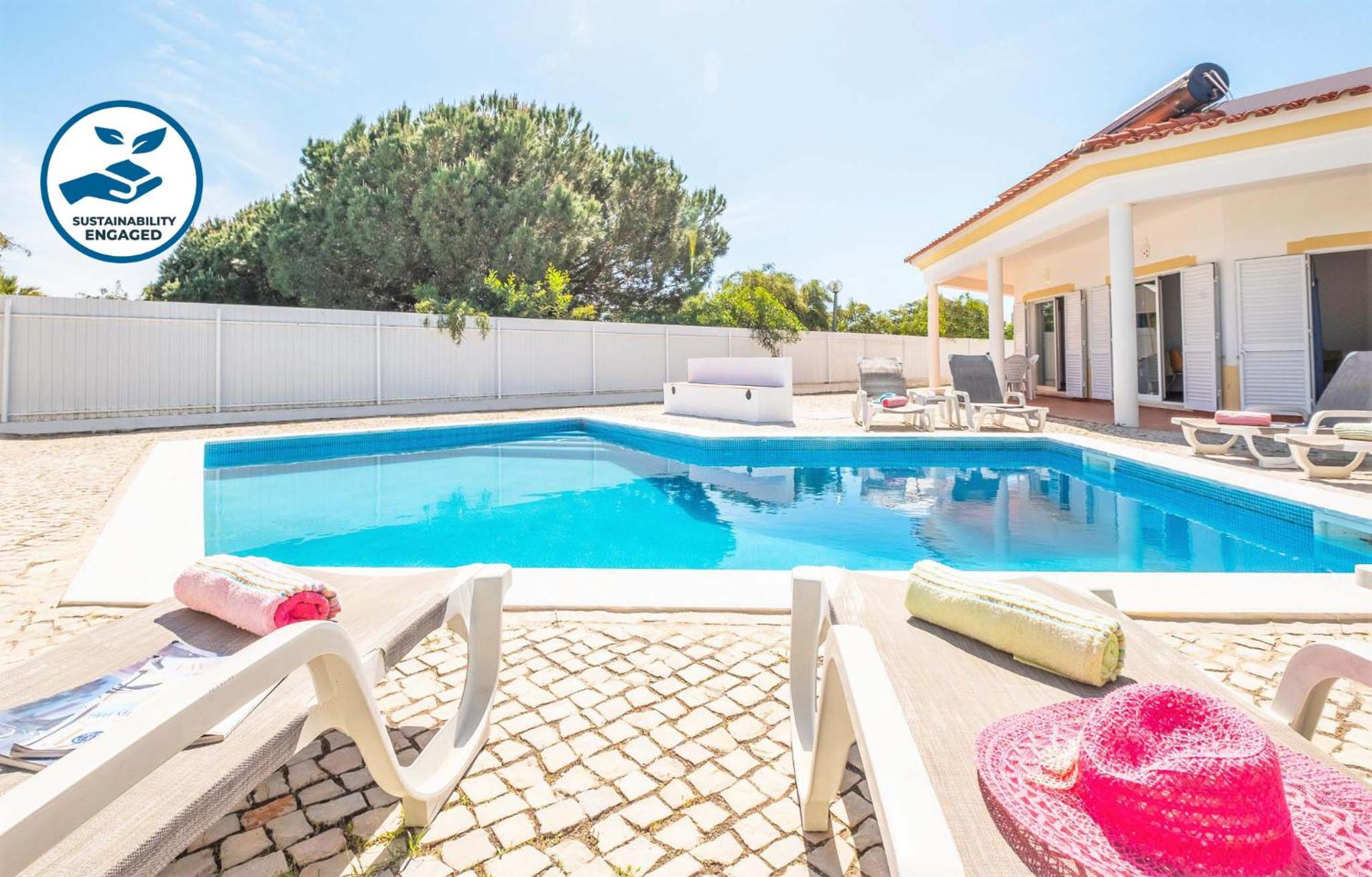 Villa Bermudas - moradia tranquila com piscina aquecível e BBQ em Albufeira