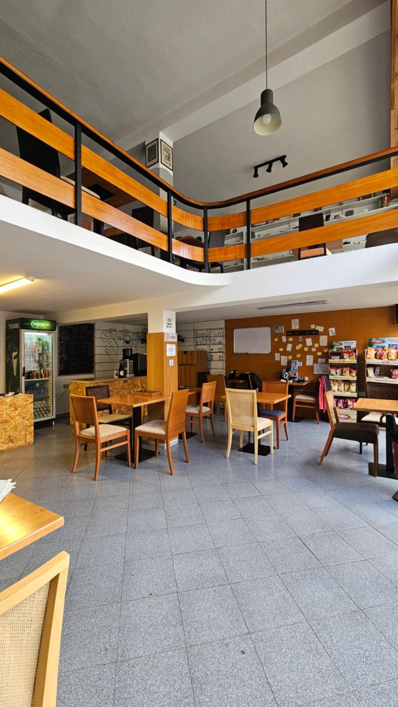 Traveler Hostel