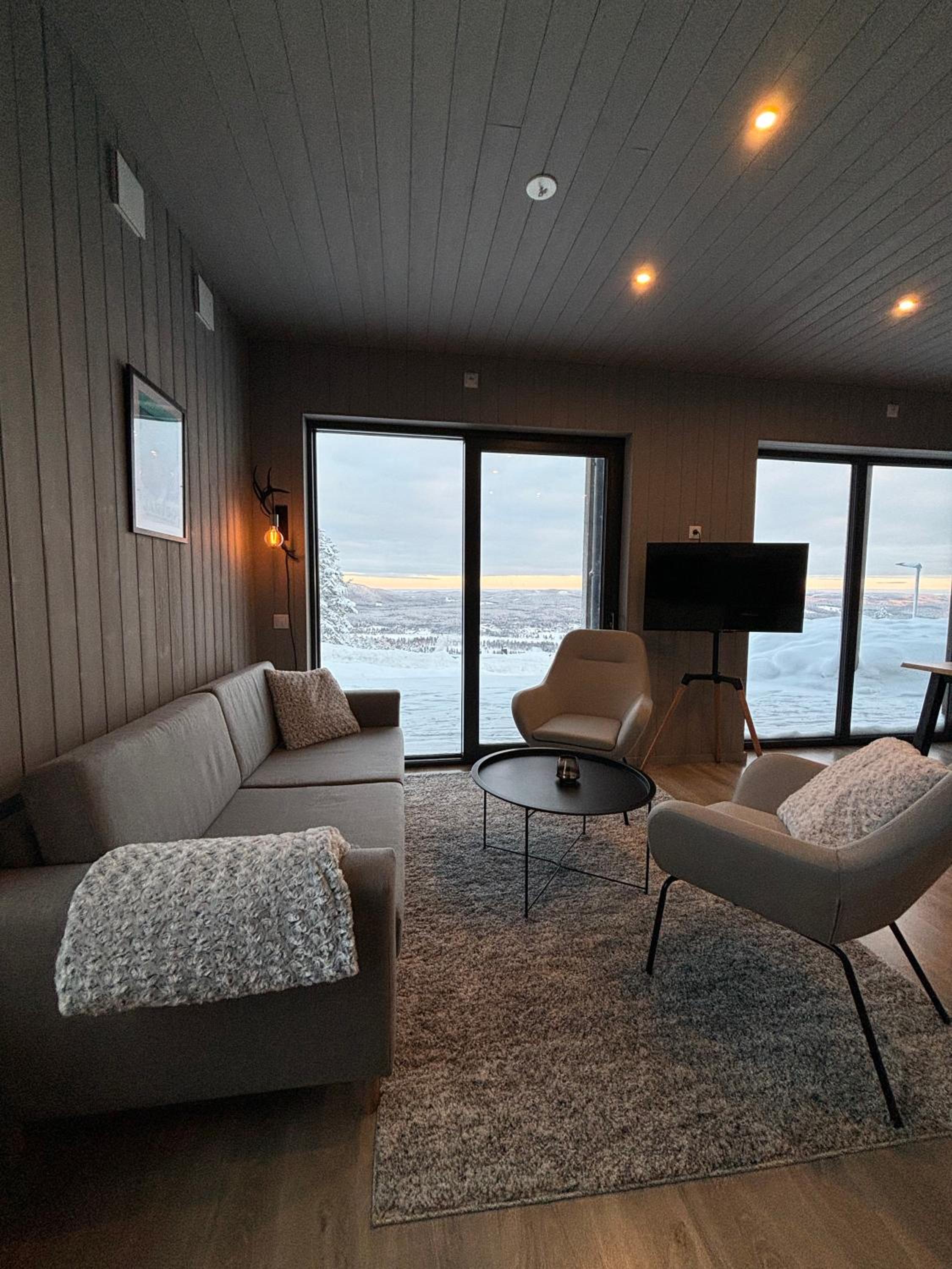 Toppvillan - Ski In - Ski Out - 200 m till toppen och cykelleder view 2