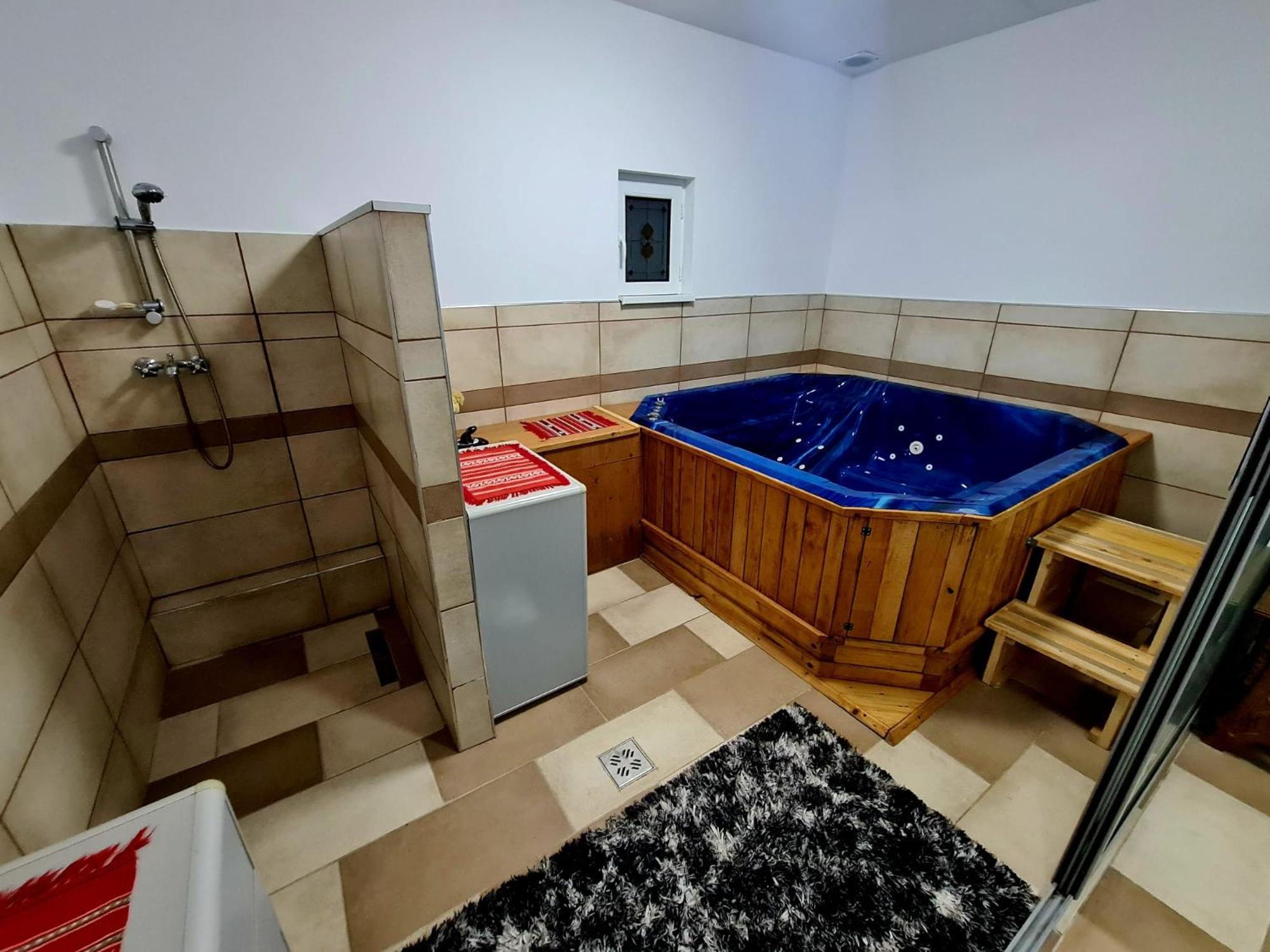 Jacuzzi