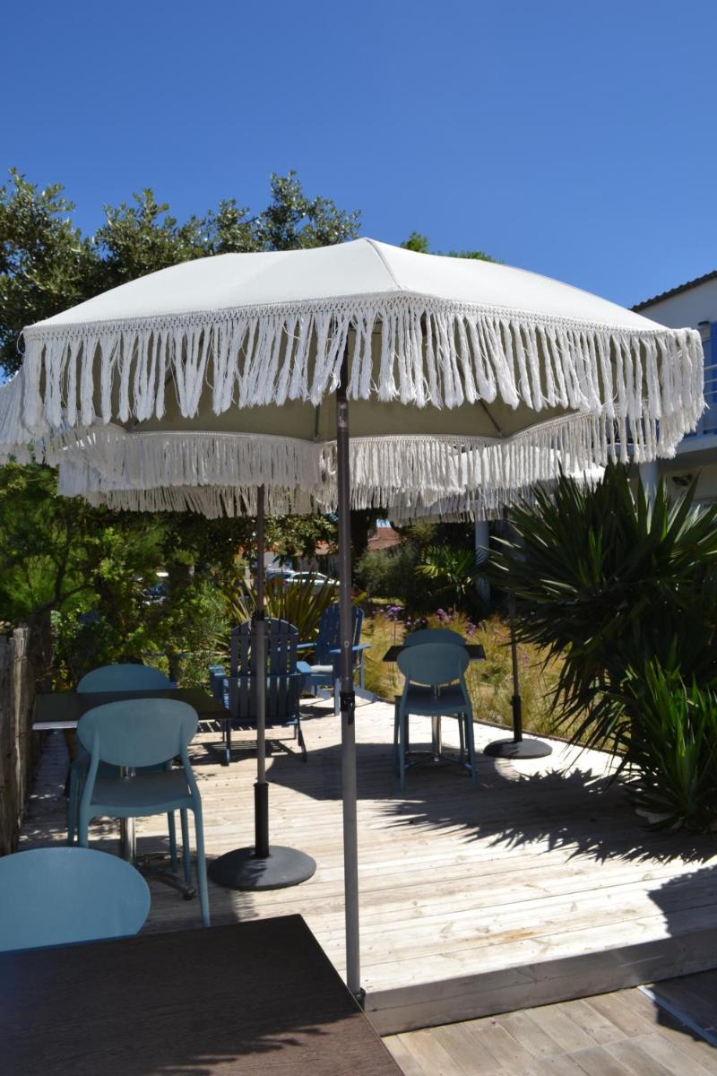 outdoor BBQ area