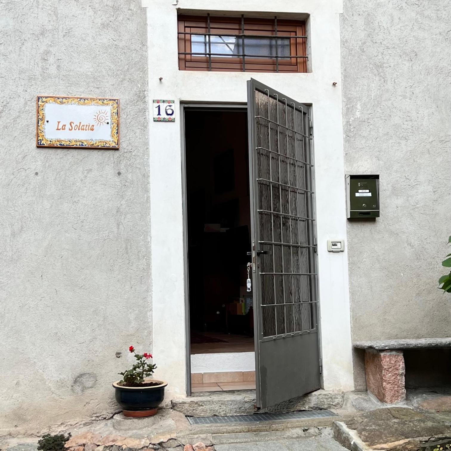 Photo 28
