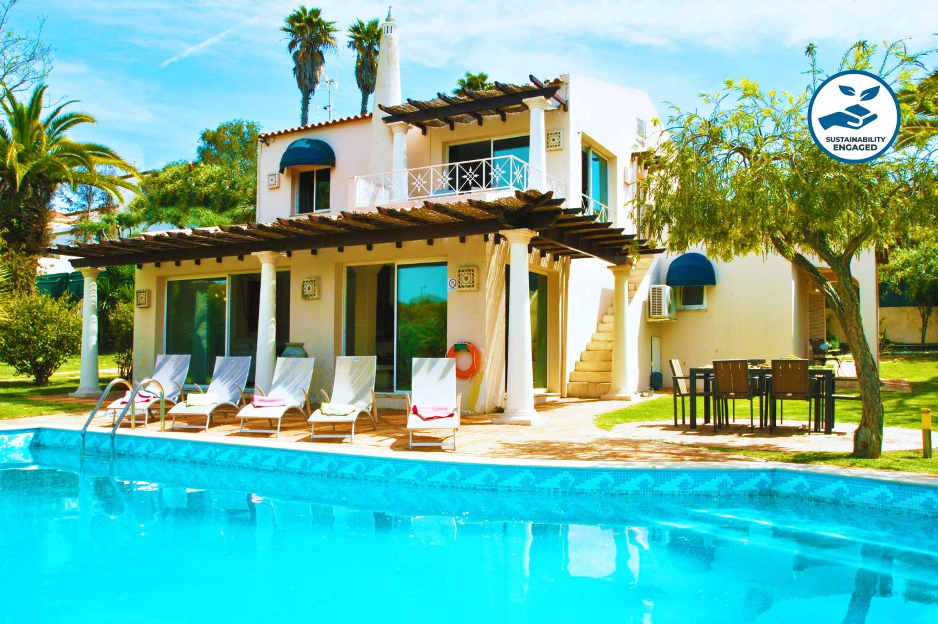 Villa Bogota - Moradia acolhedora com piscina aquecível e BBQ