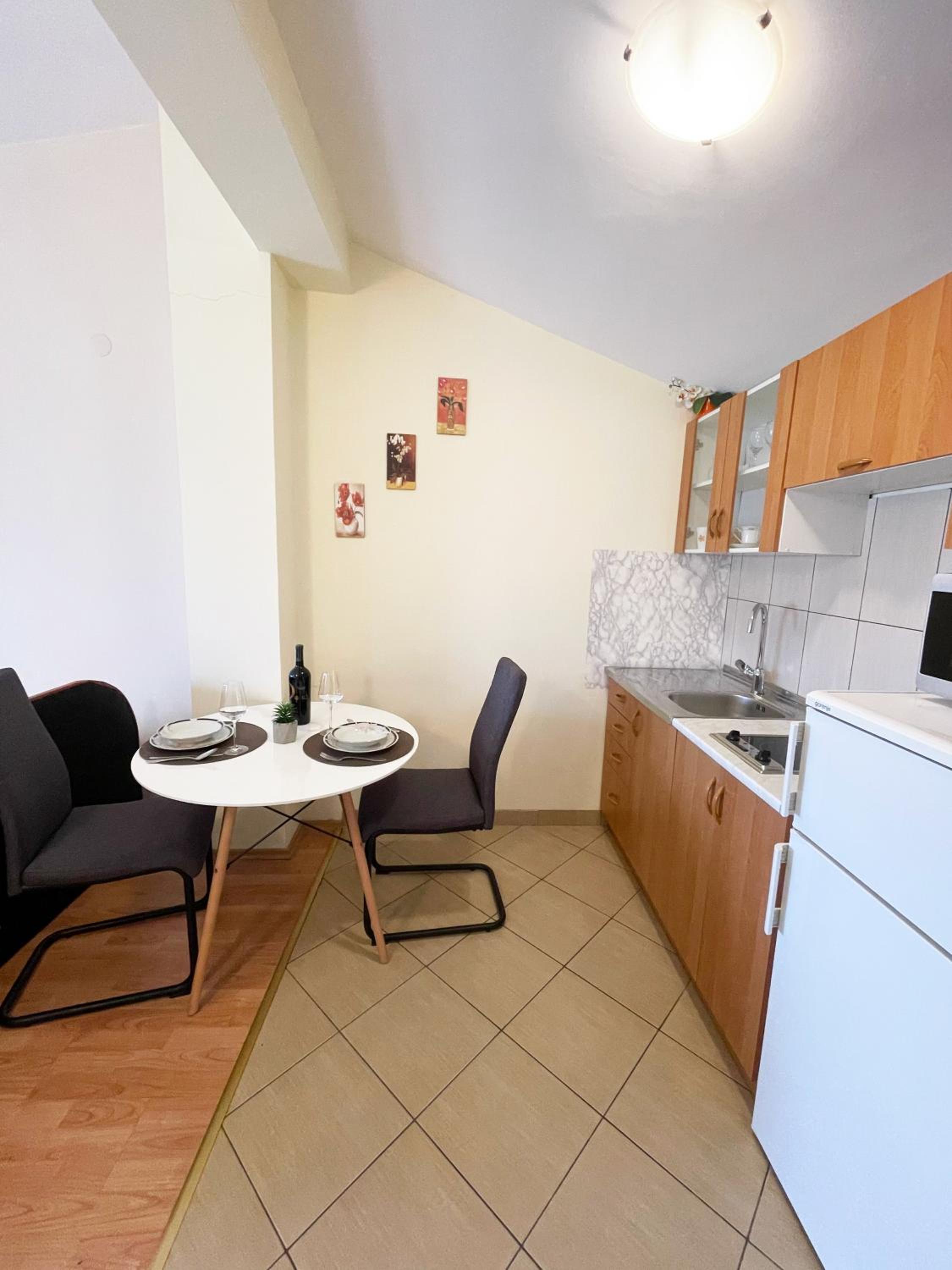 Apartments Mira