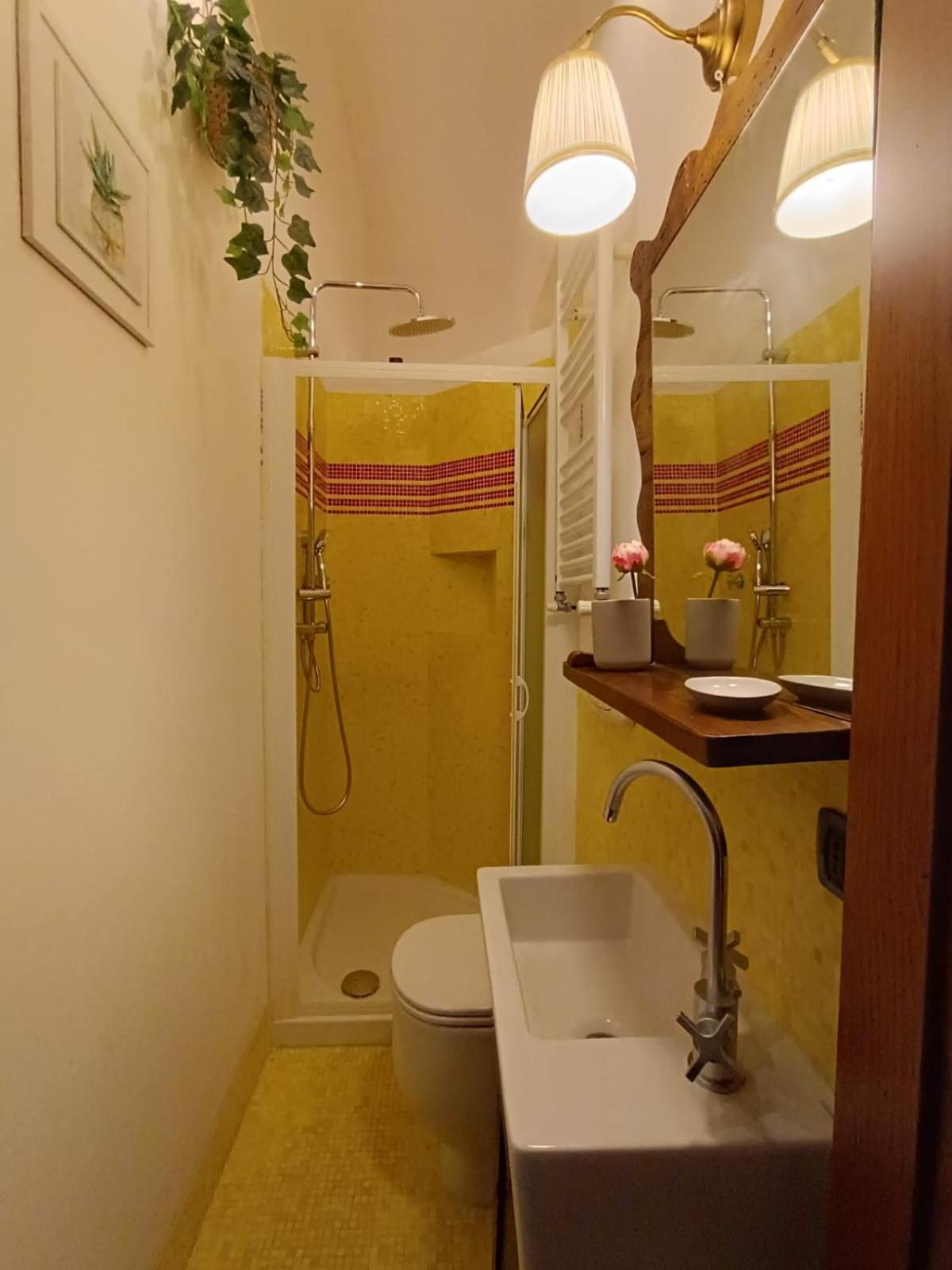 Florence castle apartment 2 bedrooms, 2 bathrooms