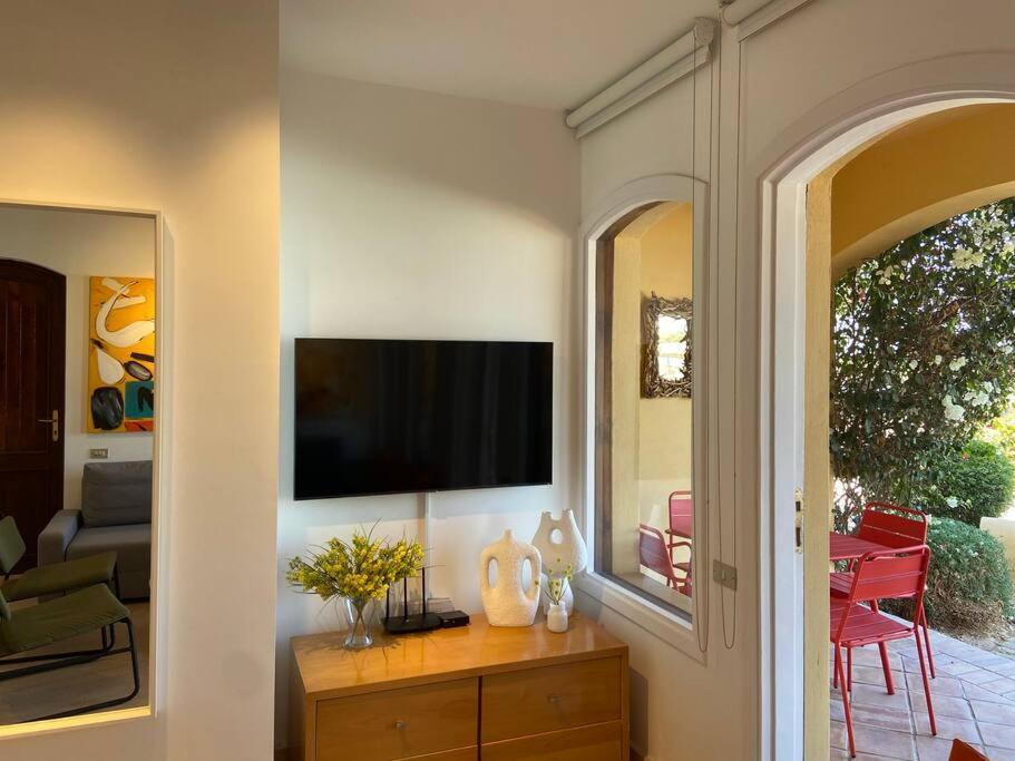 Magical 2BR Ground/Free Pool & Lagoon Access @ElGouna view 2