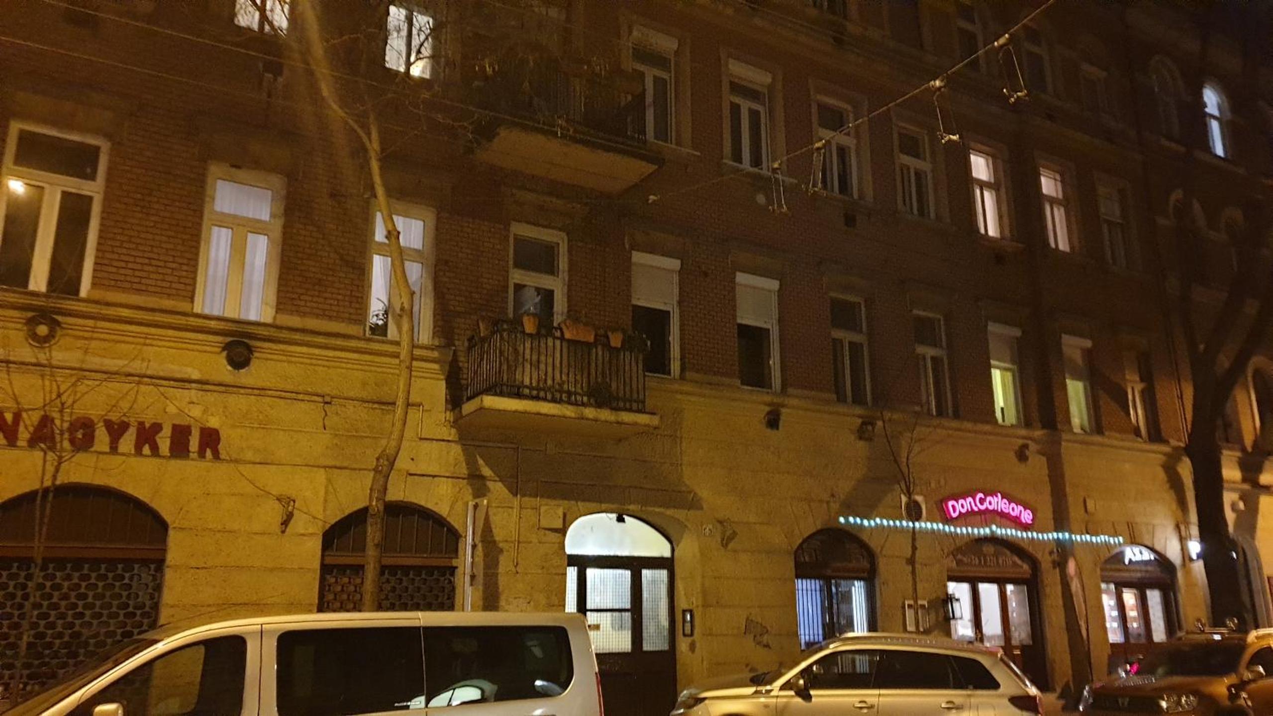 Nefelejcs apartman (Netflix) view 2