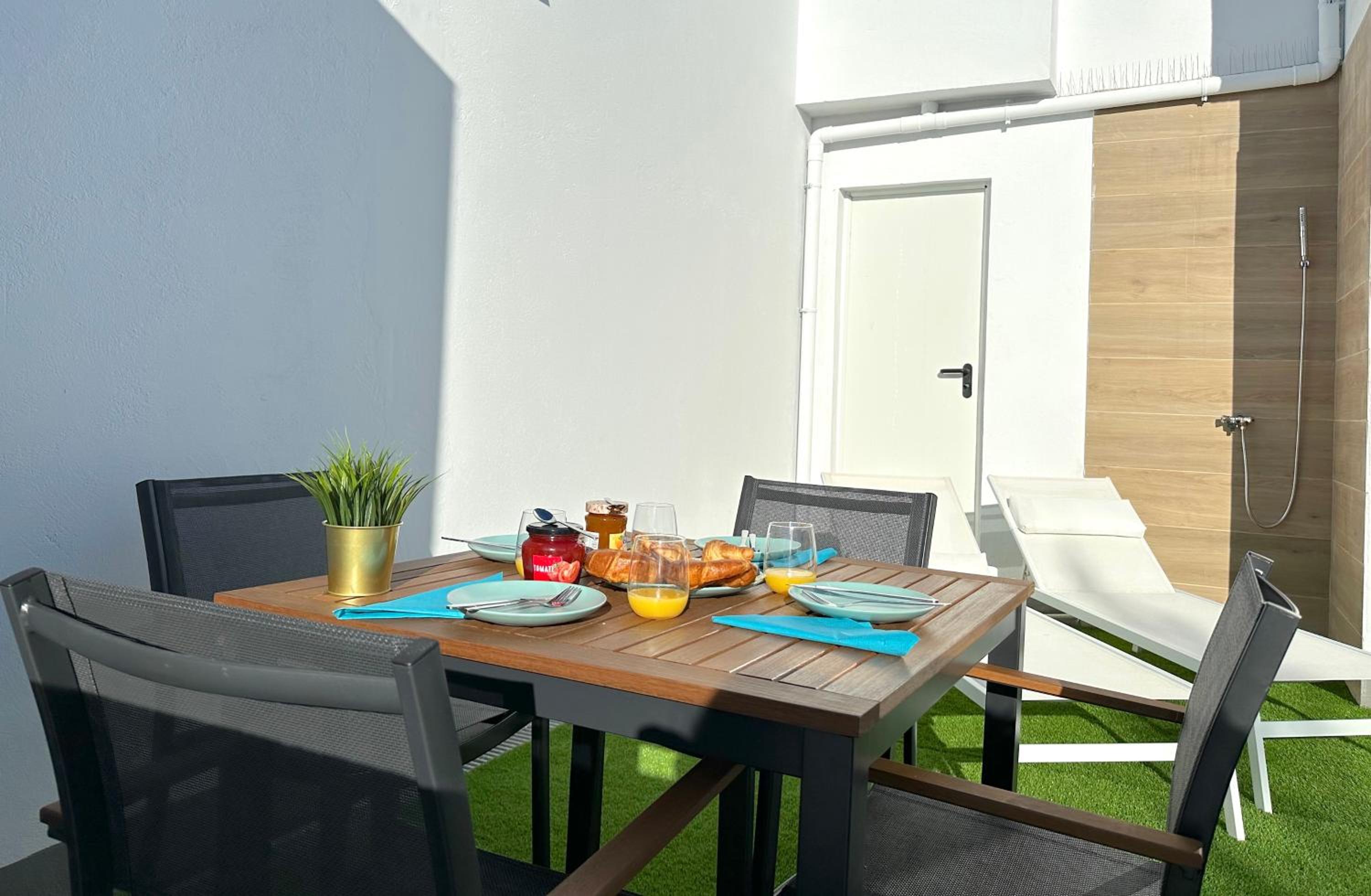 balance & terrace