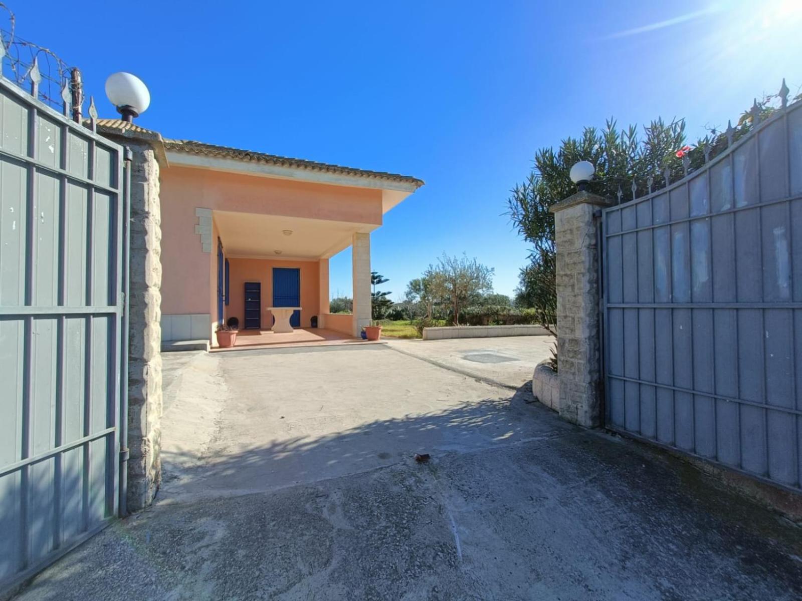 VILLA FIOR D'OLEANDRO view 5