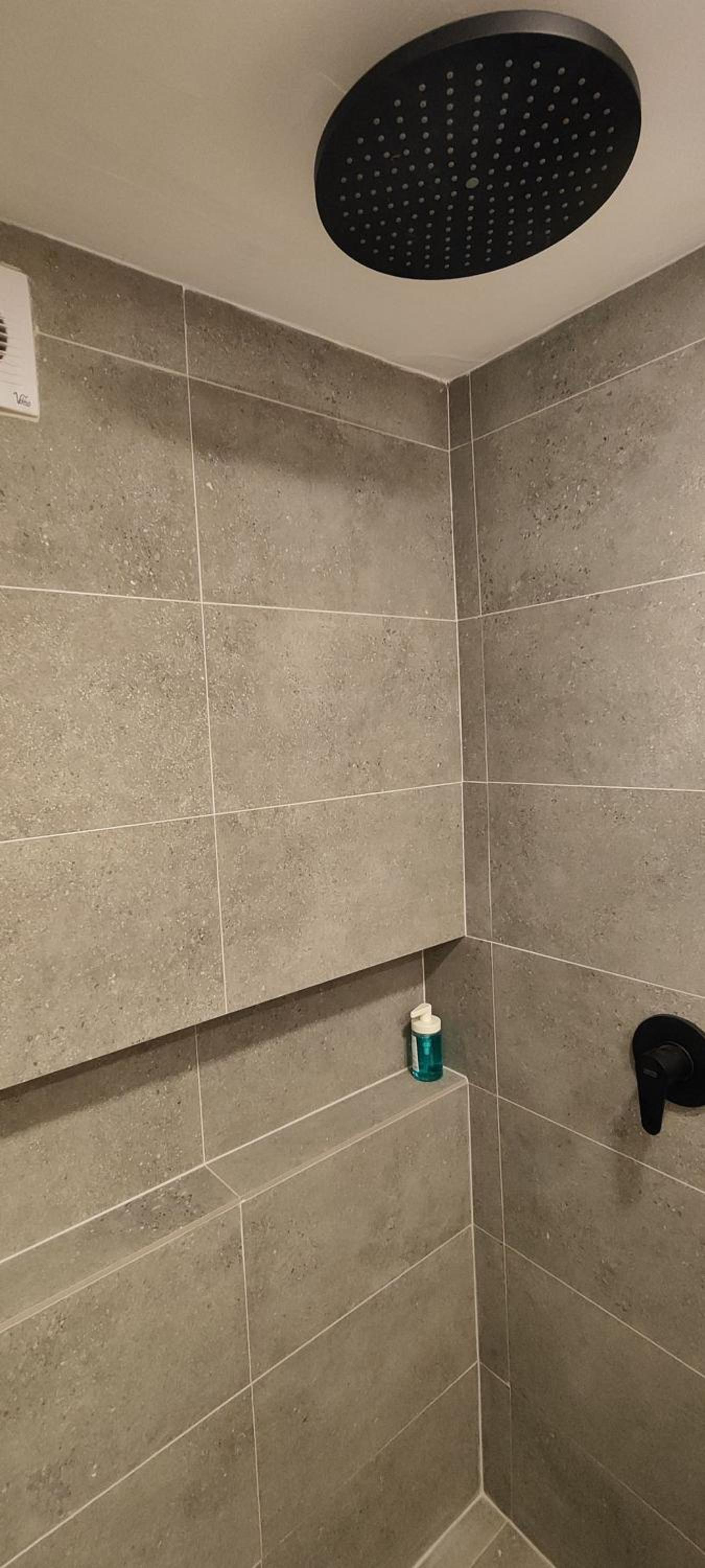 Apartamento moderno cerca al aeropuerto