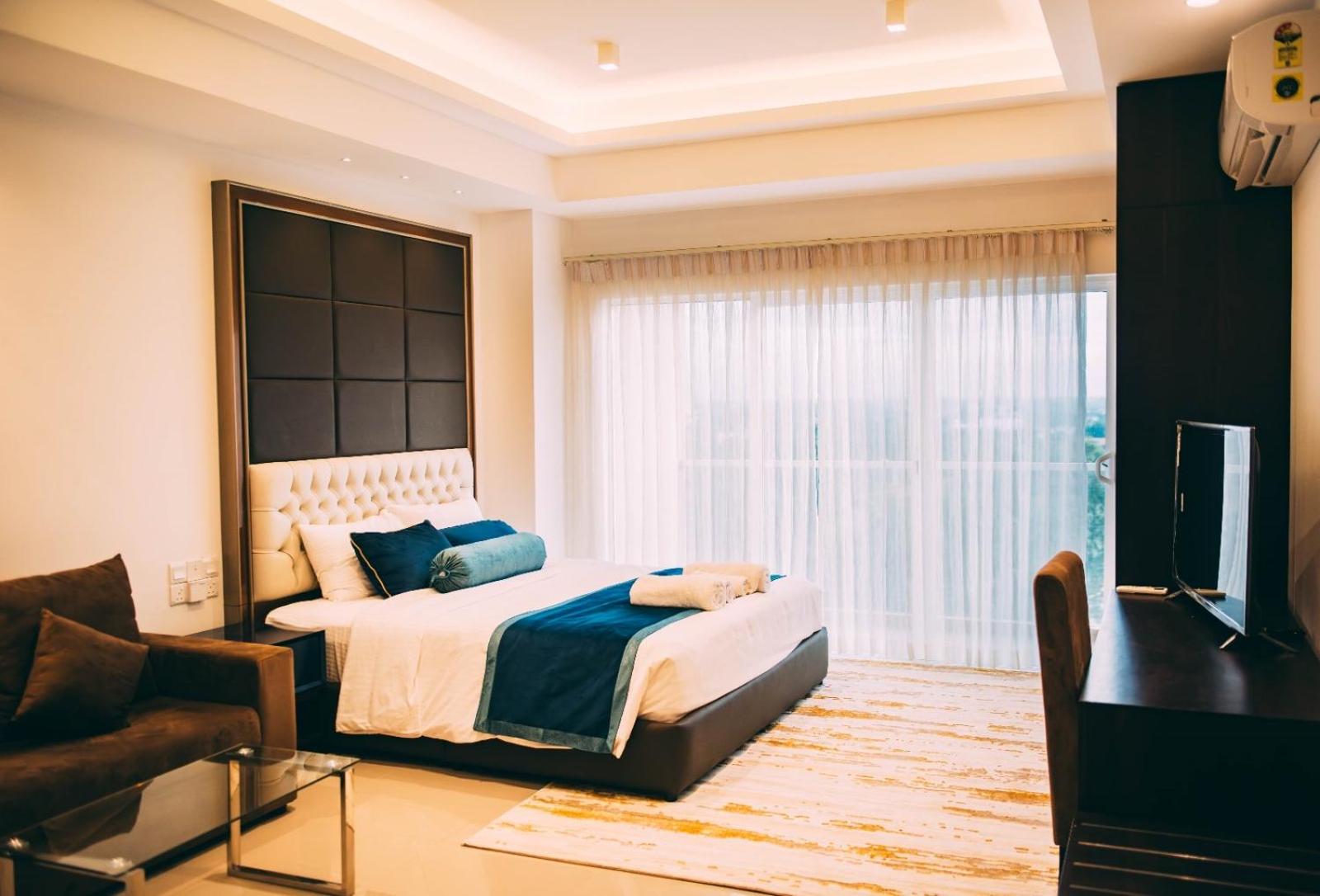 Ocean Breeze Condo