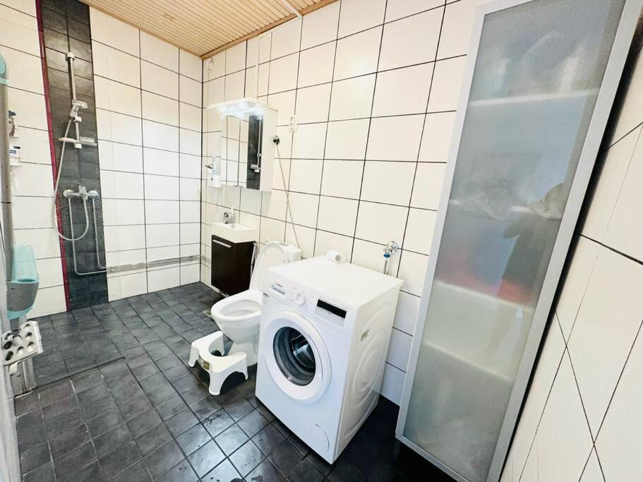 Relax Convenient Transit Stays -shared apartment