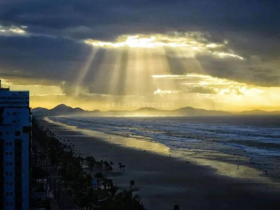 Apartamento de frente para o mar