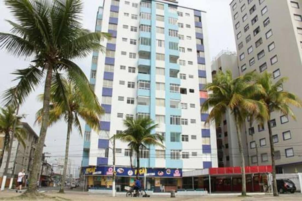 Apartamento de frente para o mar