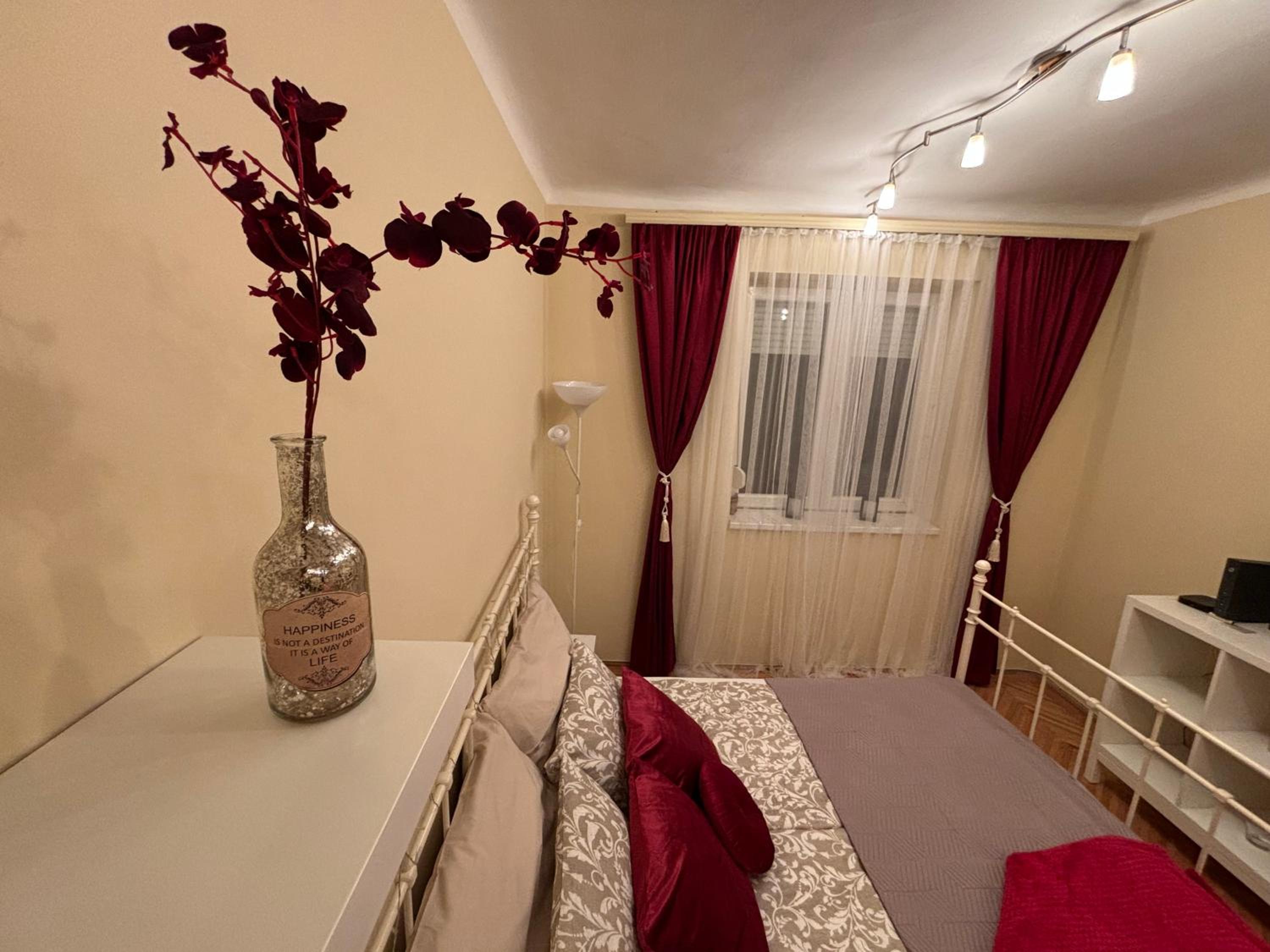 Downtown Hideaway Apartman