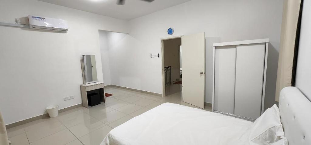 AKMA HOMES DESARU photo 6