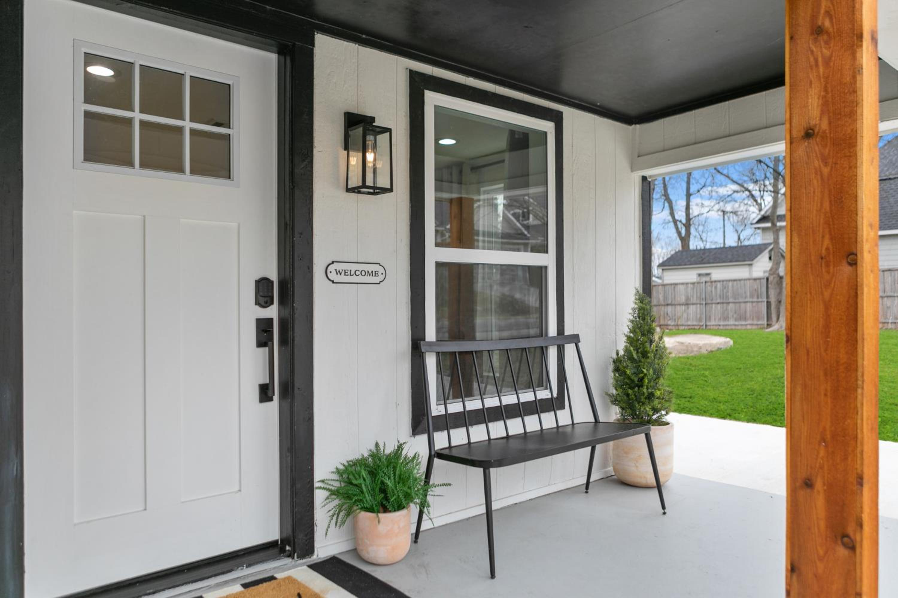 Cozy Home in Downtown McKinney with Backyard view 4