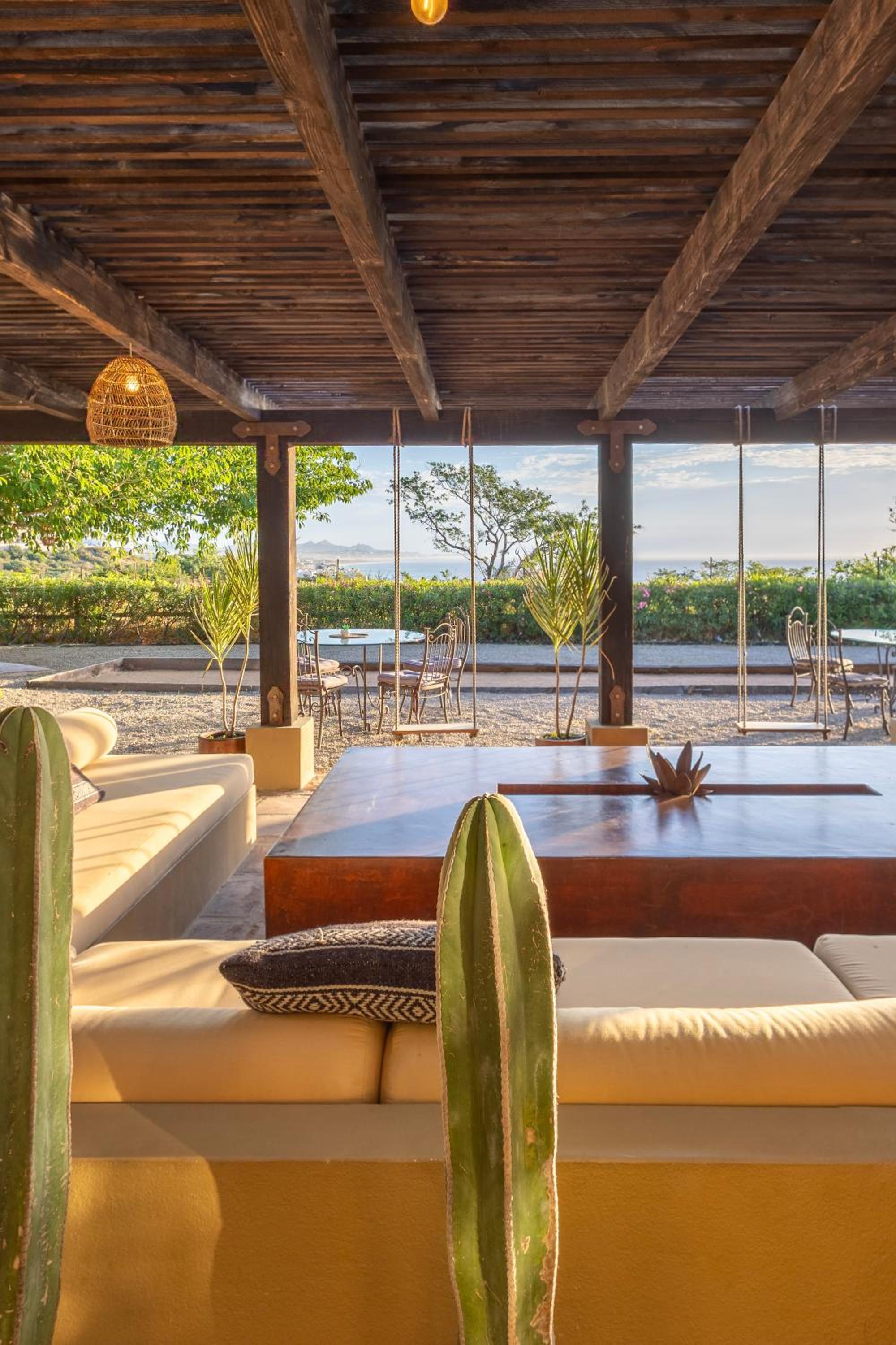 Villa Vida Cabo - Authentic Spacious Ocean View Near Beach & Town view 3